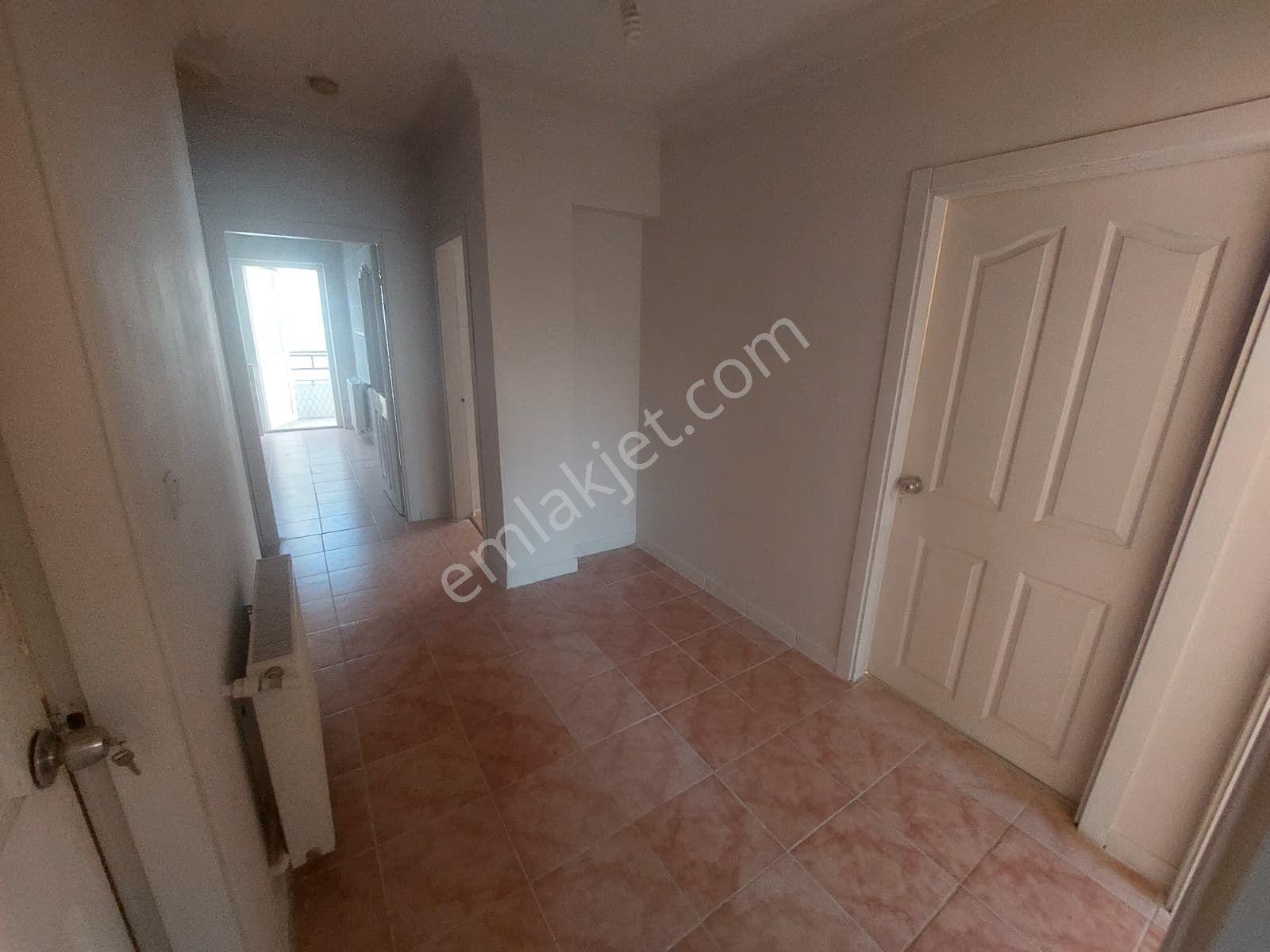 Anadolu'dan 30 Ağustos'ta 3+1 Kombili 110 M2 Güney-batı Cephe - Görsel 26