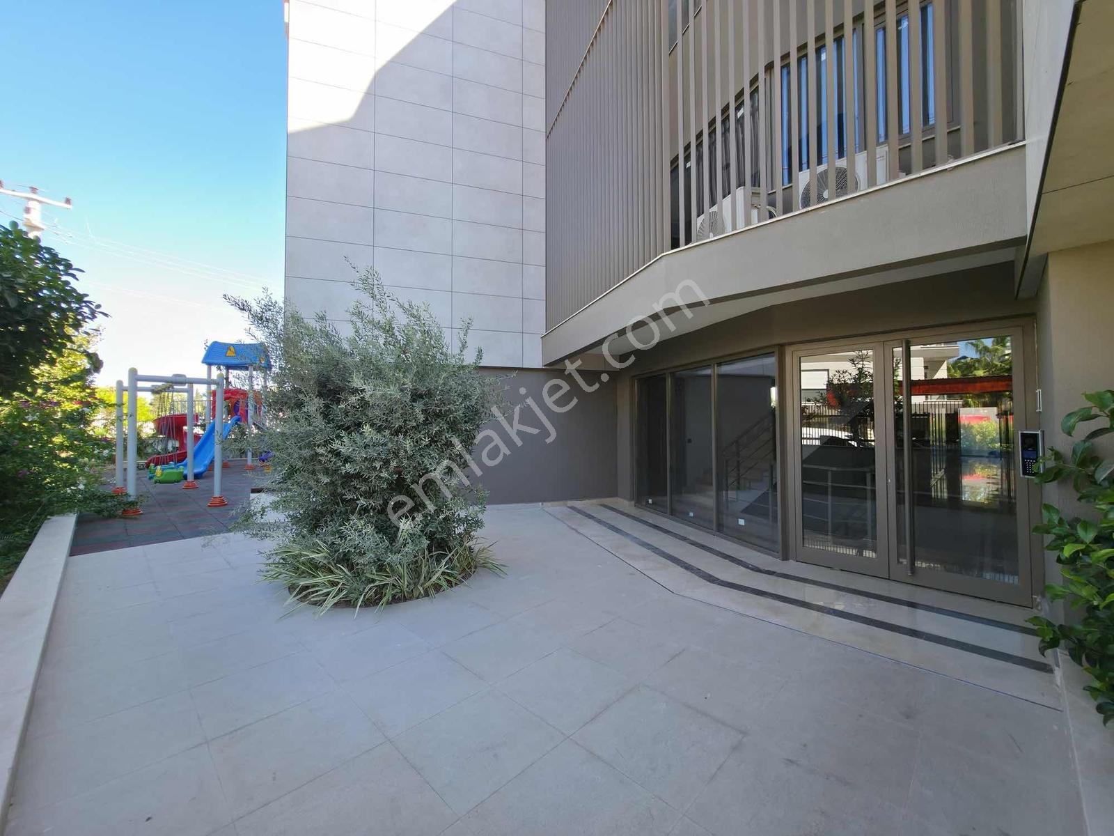 Site İçi Havuz Cepheli Şık Satılık 2+1 Daire - Görsel 19