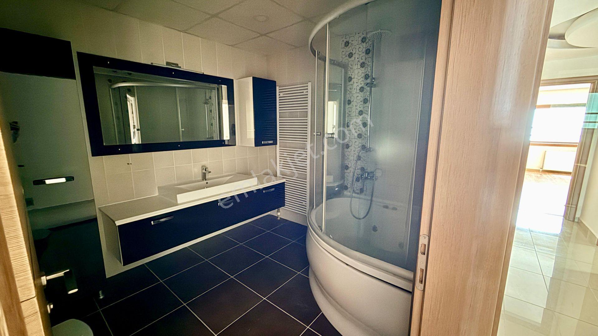 Akser Park Konaklarında Kiralık Geniş 3+1 Daire - Görsel 11