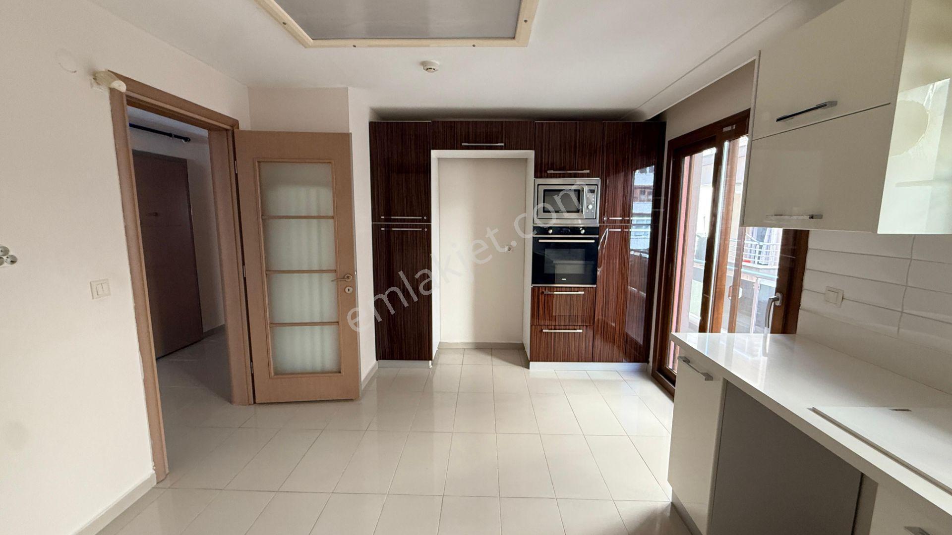 Akser Park Konaklarında Kiralık Geniş 3+1 Daire - Görsel 6