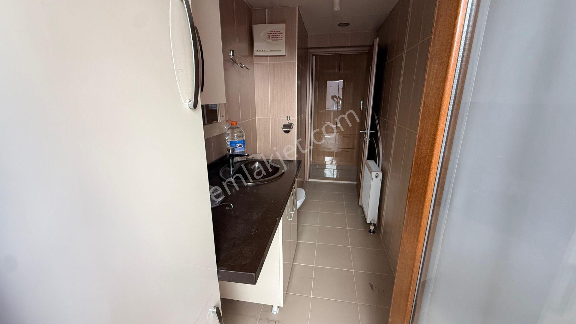 Akser Park Konaklarında Kiralık Geniş 3+1 Daire - Görsel 9