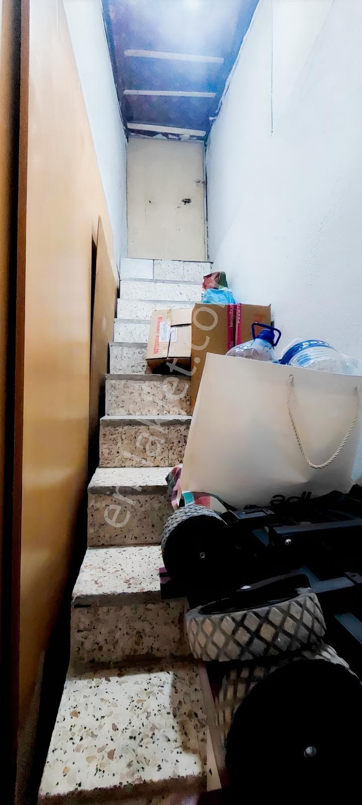 İzmirim Gayrimenkul'den Satılık Bahçeli Komple Bina - Görsel 12