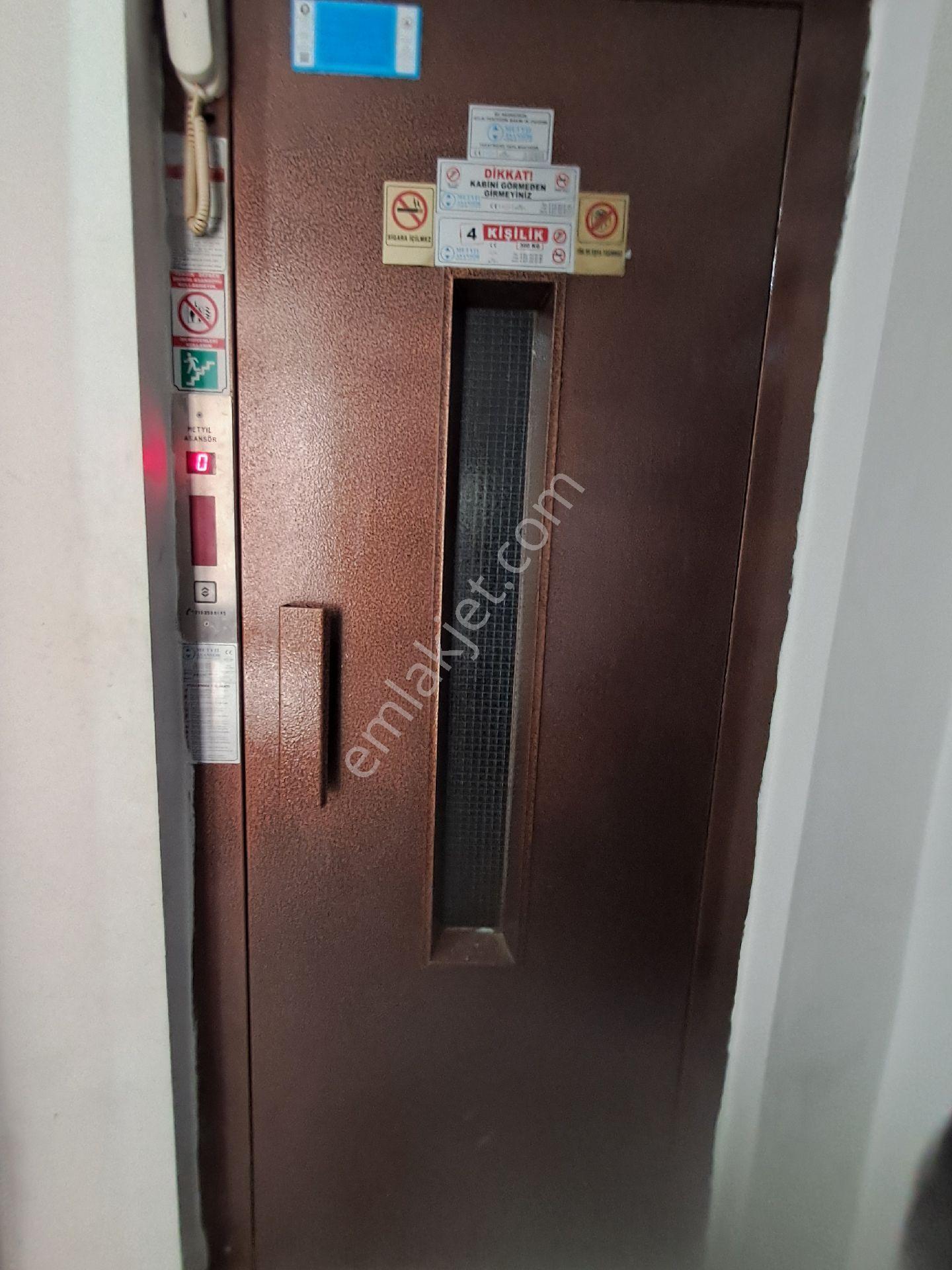Sahibinden Satılık Metrobüse 5 Dakika Genç Binada 1+1 Daire - Görsel 6