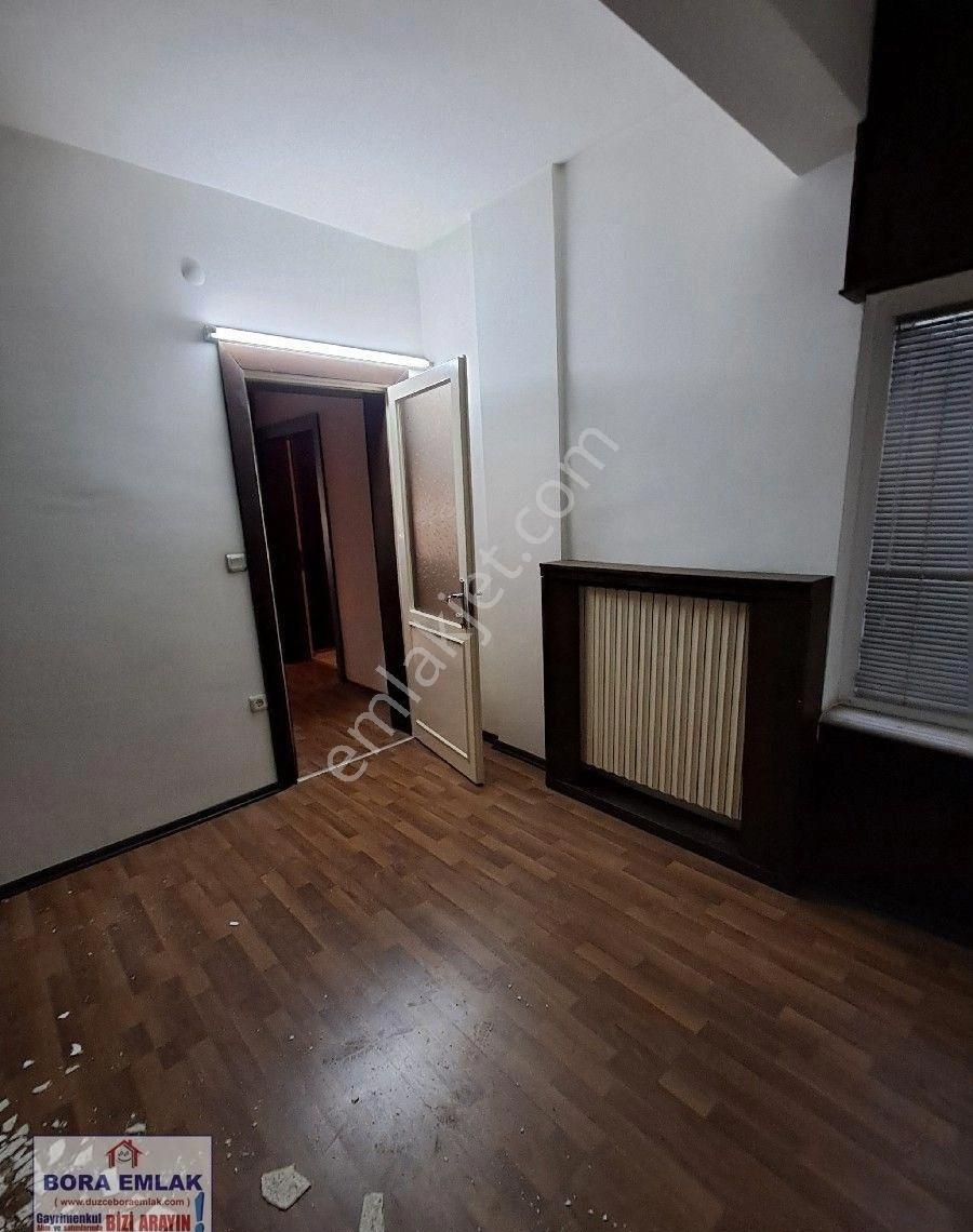 Düzce Merkez İstanbul Caddesinde Kiralık 240m2 İşyeri Ofis 127717 - Görsel 21