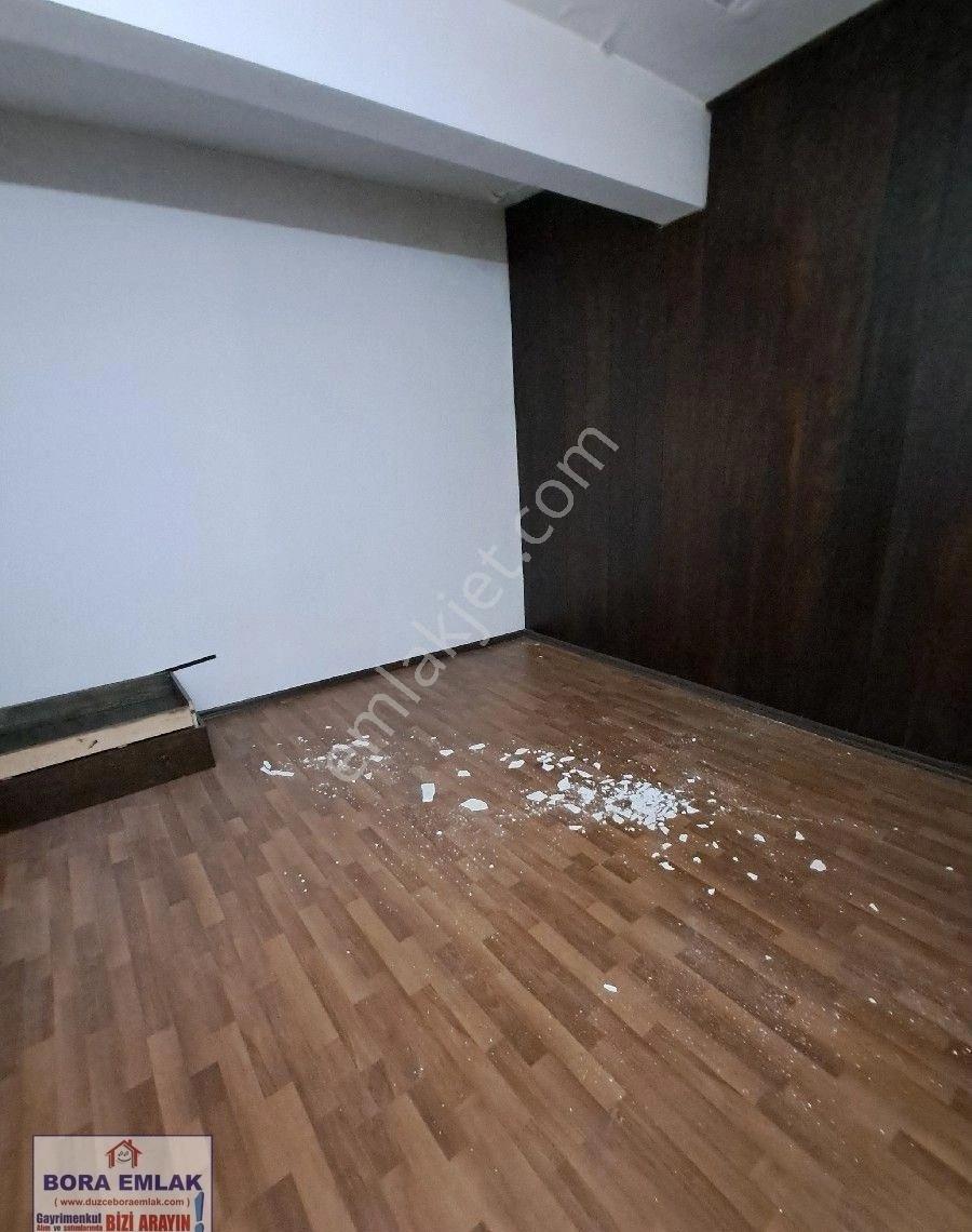 Düzce Merkez İstanbul Caddesinde Kiralık 240m2 İşyeri Ofis 127717 - Görsel 15