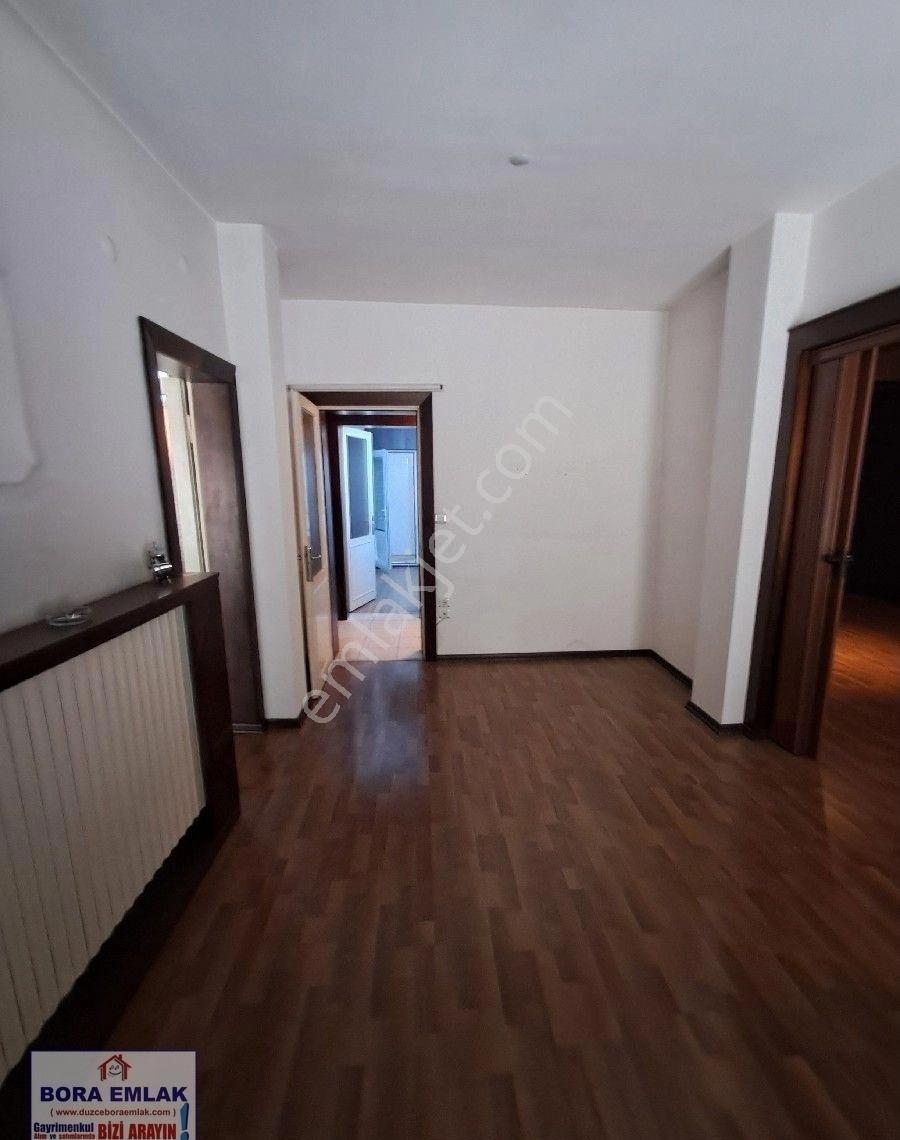 Düzce Merkez İstanbul Caddesinde Kiralık 240m2 İşyeri Ofis 127717 - Görsel 13