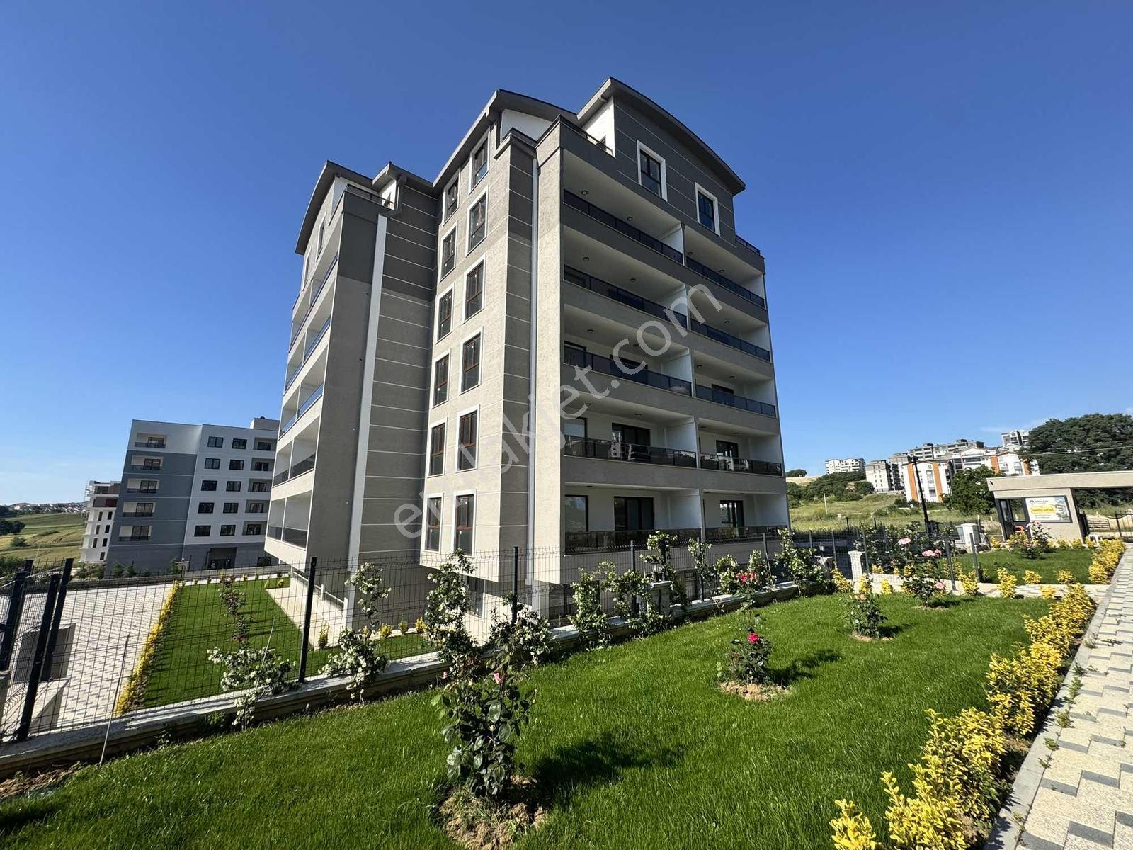 Havuzlu Site İçinde (sıfır) 136 M2 Net 3+1 Daireler !!! - Görsel 21