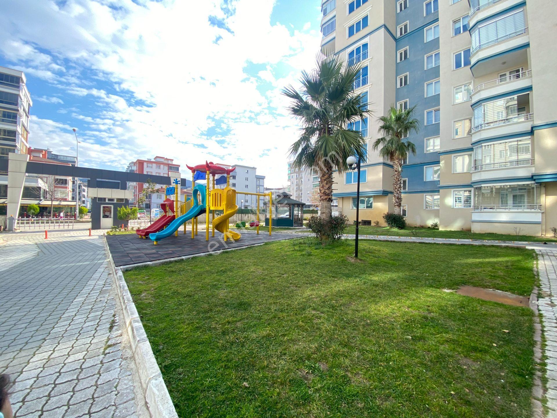 Havuzlu Güvenlikli Mavikentte 4+1 Satılık Daire - Görsel 26