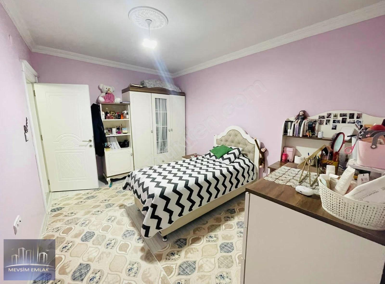 Mevsim Emlaktan Gölbaşı Caddesinde Satılık 3+1 Lüks Daire - Görsel 18