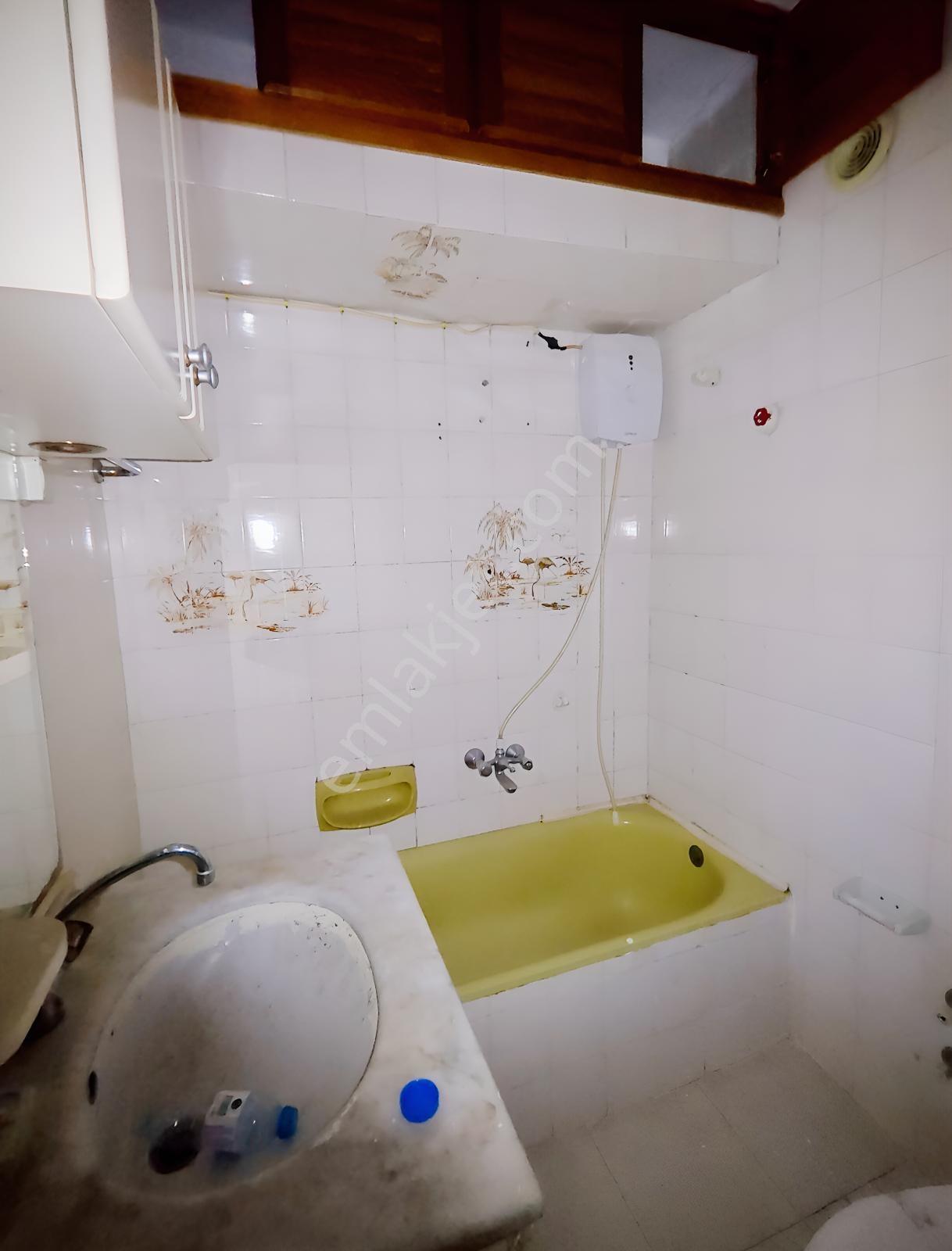 Buca Şirinyer Yiğitler Mahallesi Kiralık Bahçeli Müstakil 2+1 Ev - Görsel 15