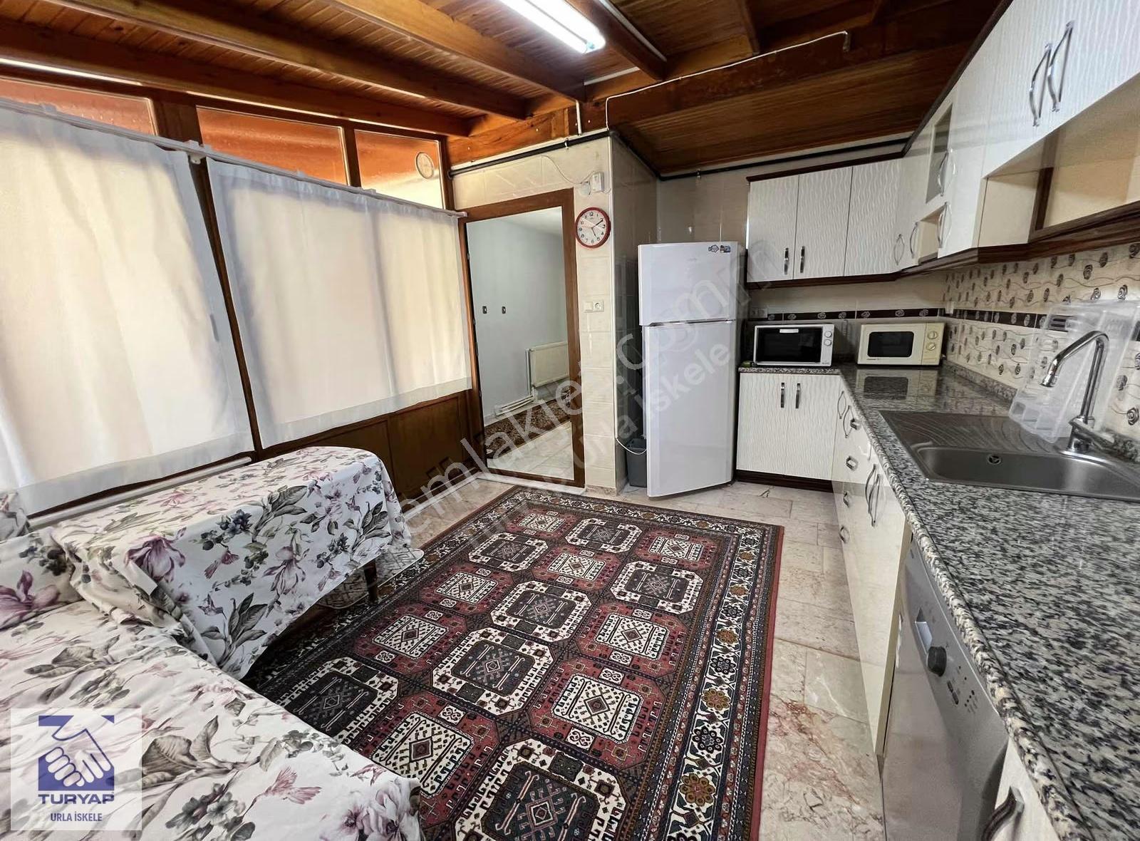 Urla İskelede Denize Sıfır Kiralık Eşyalı Daire - Görsel 20