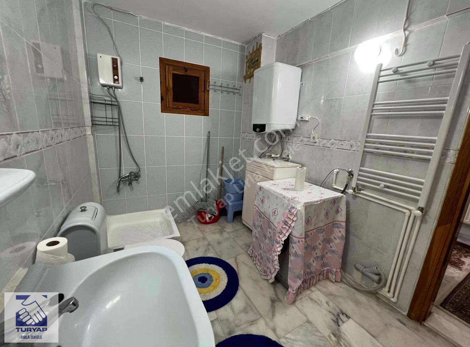 Urla İskelede Denize Sıfır Kiralık Eşyalı Daire - Görsel 13