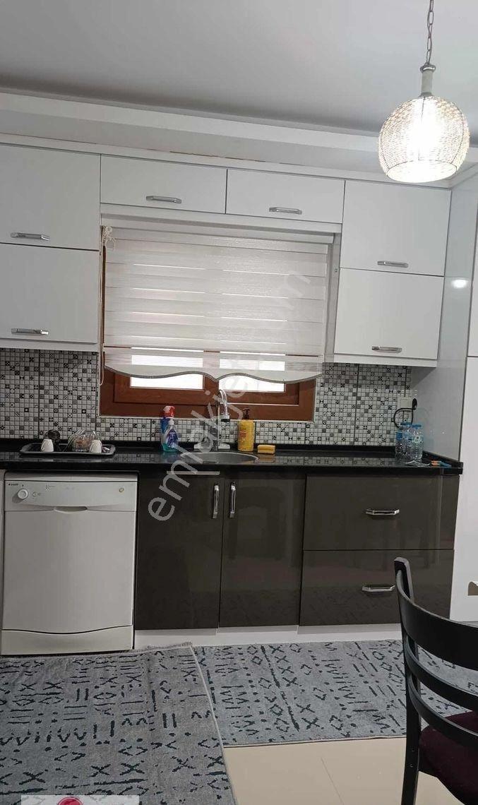 Ergenekon Mahallesinde 3+1 Eşyalı Kiralık Daire - Görsel 4