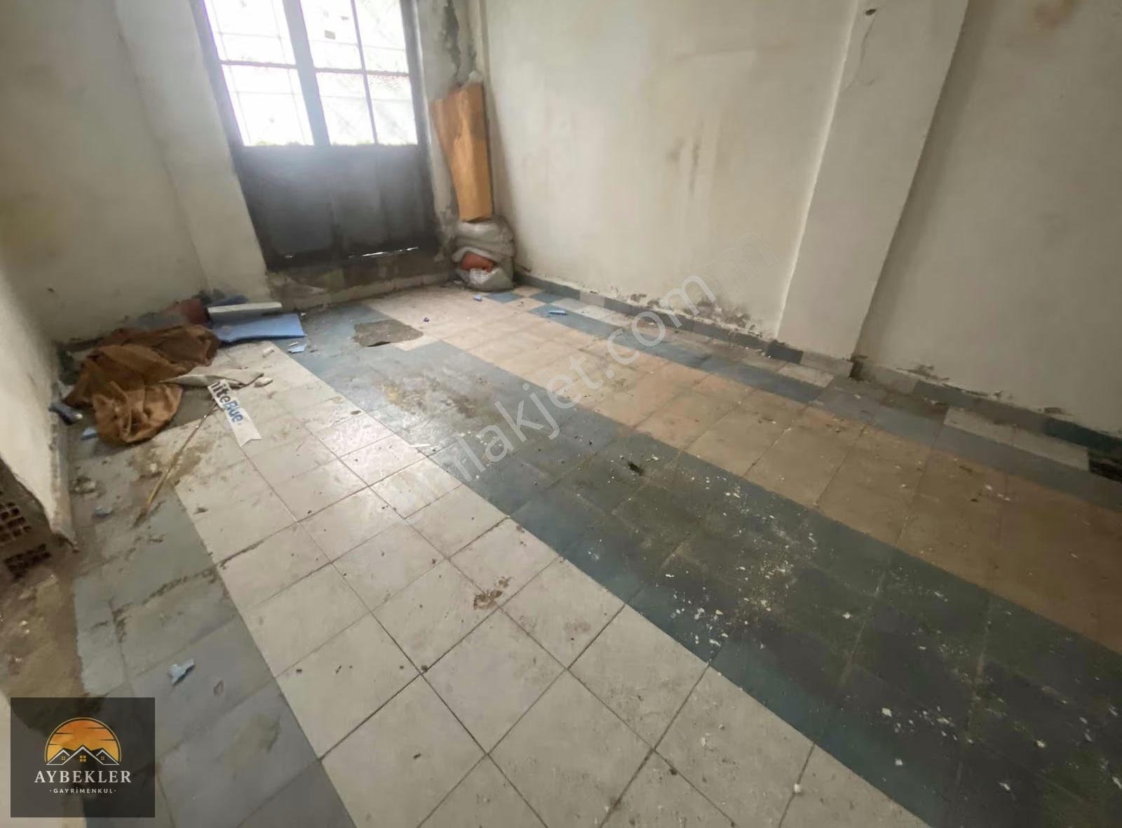 Sefaköy'de İşlek Cadde Üzerinde 80m2 Kiralık Depo - Görsel 8