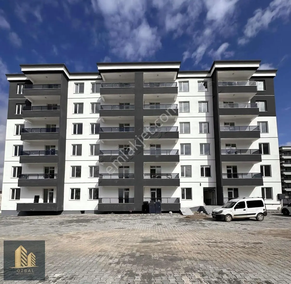 Özbal Emlak Stadyum Civarı Özay 2. Etapta Kiralık Sıfır Daire