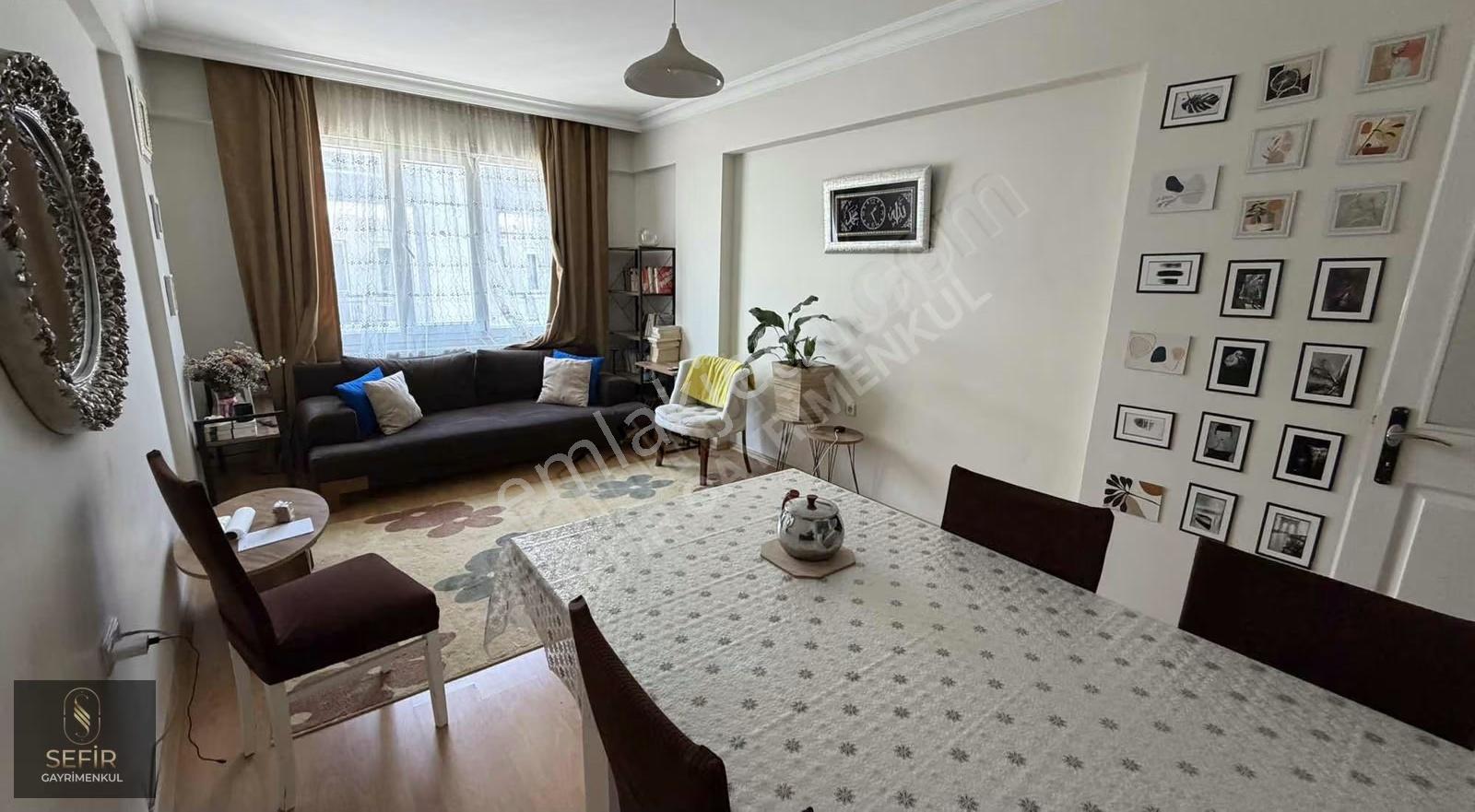 Merkezi Konumda Kredi Problemi Olmayan K.mutfak 130 M2 3+1 Daire