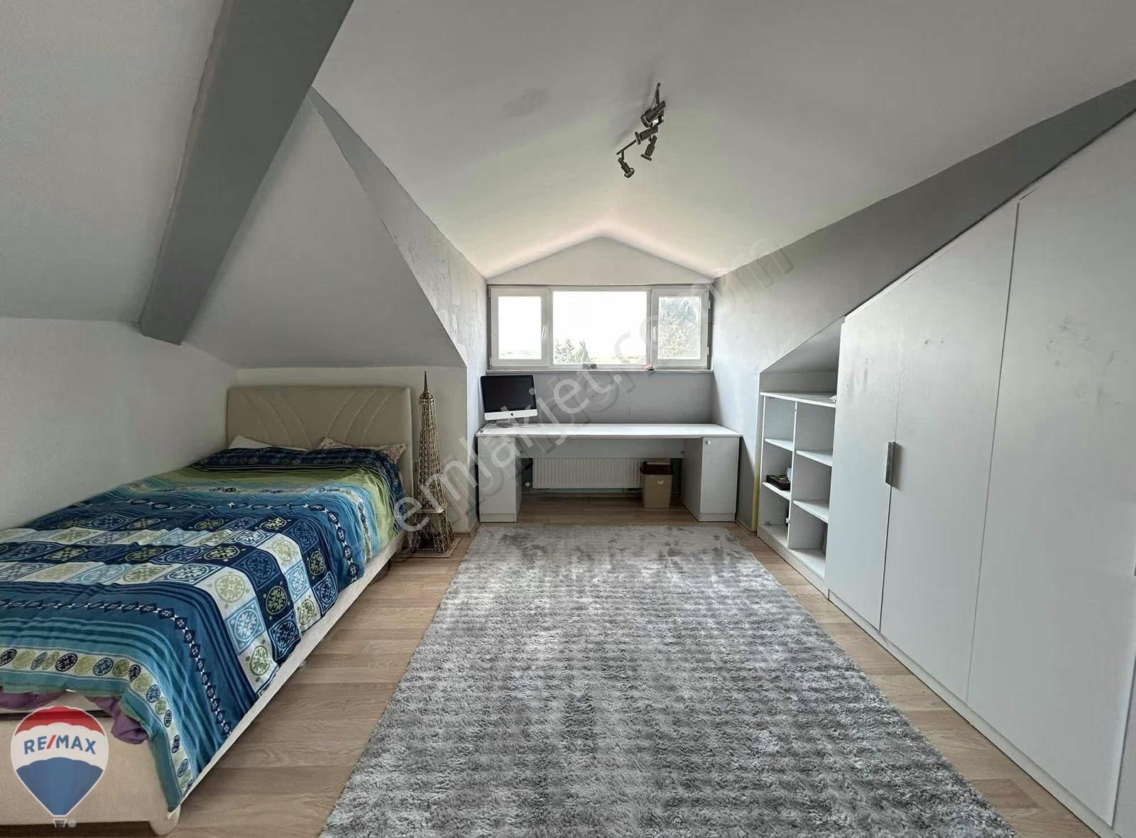 Remax Mavi'den Serdivan Avm Yanı, 260 M²,4+1, Garaj+depolu Daire - Görsel 15