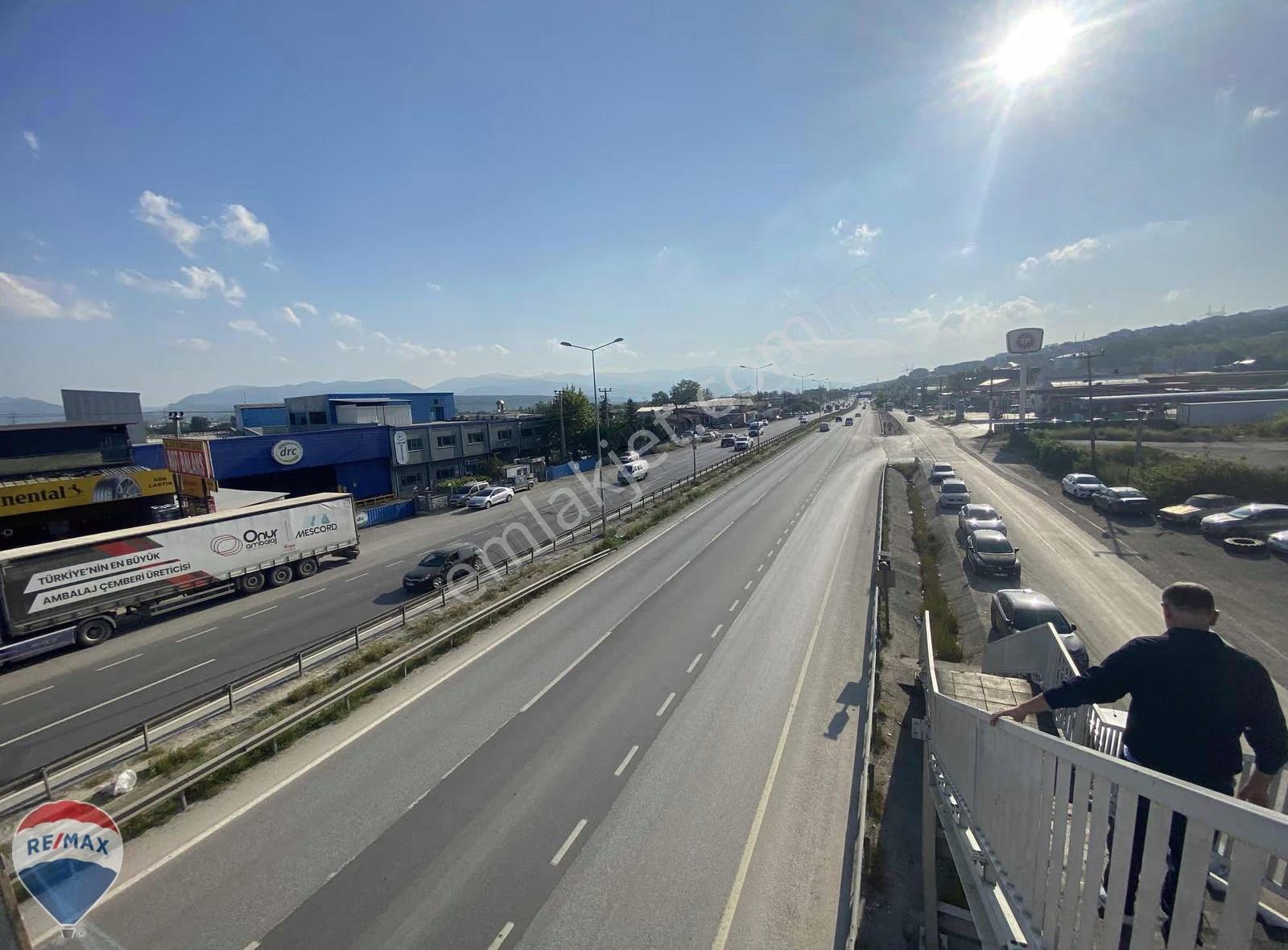 Remax Maviden D100 İstanbul-ank.yoluna 29 M Cephe Ticari İmarlı - Görsel 2