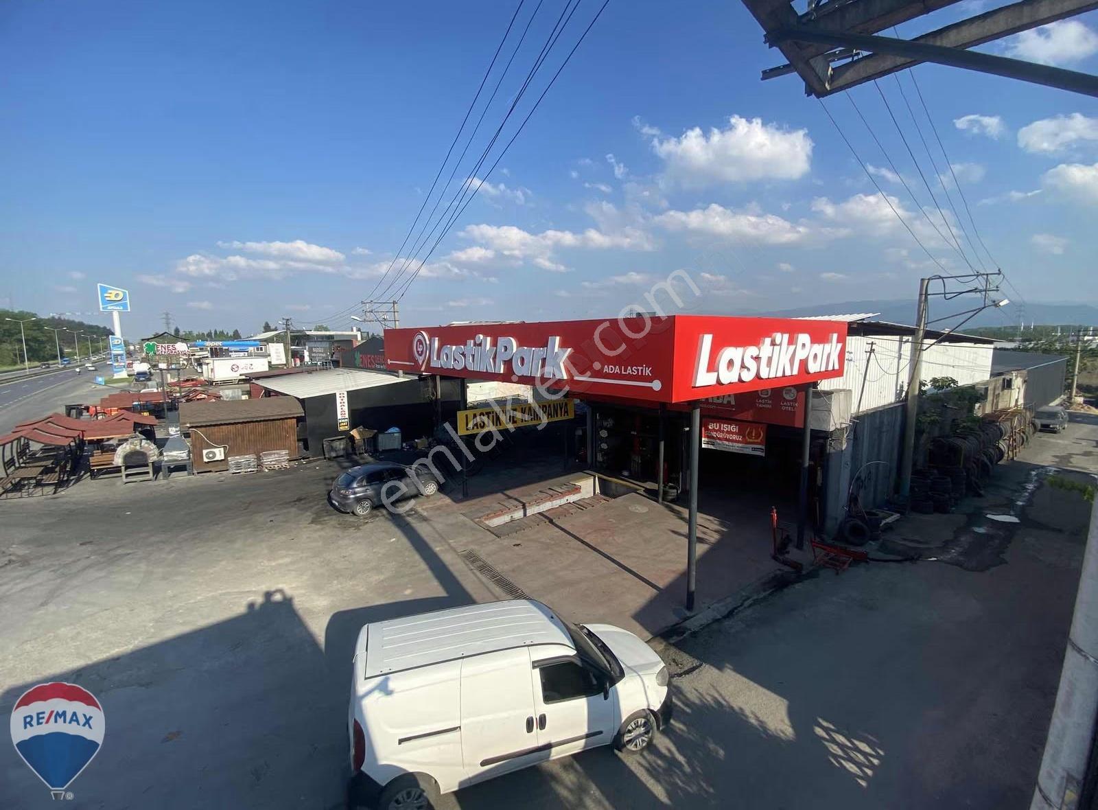 Remax Maviden D100 İstanbul-ank.yoluna 29 M Cephe Ticari İmarlı - Görsel 3