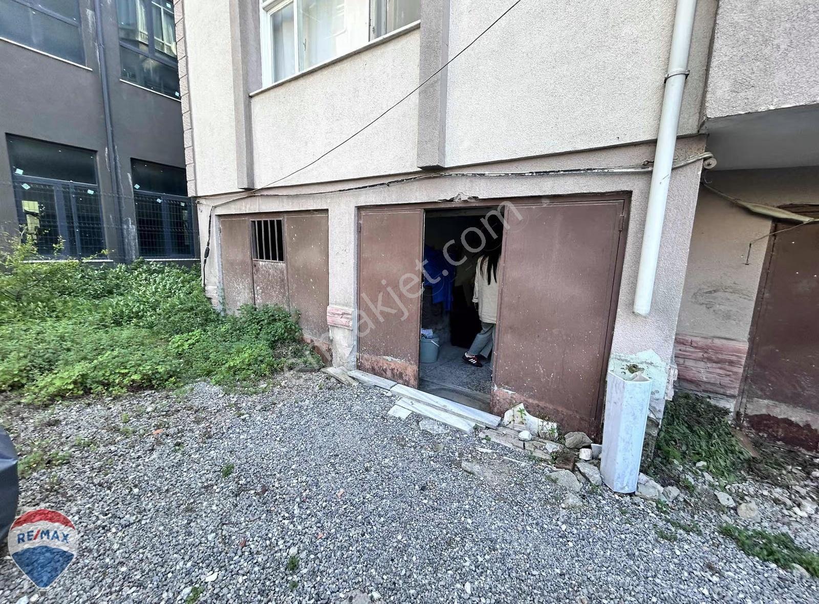 Remax Mavi'den Adapazarı Merkezde 3+1 Depolu Satılık Daire - Görsel 18