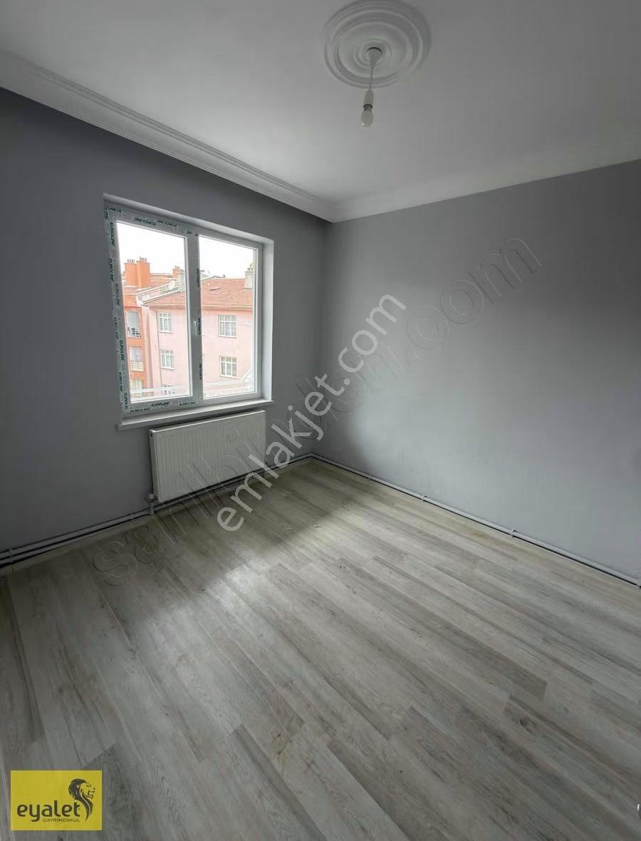 Nakipoğlu Nda Yeni Bakım Yapılmış 3+1 Kiralık Daire - Görsel 4