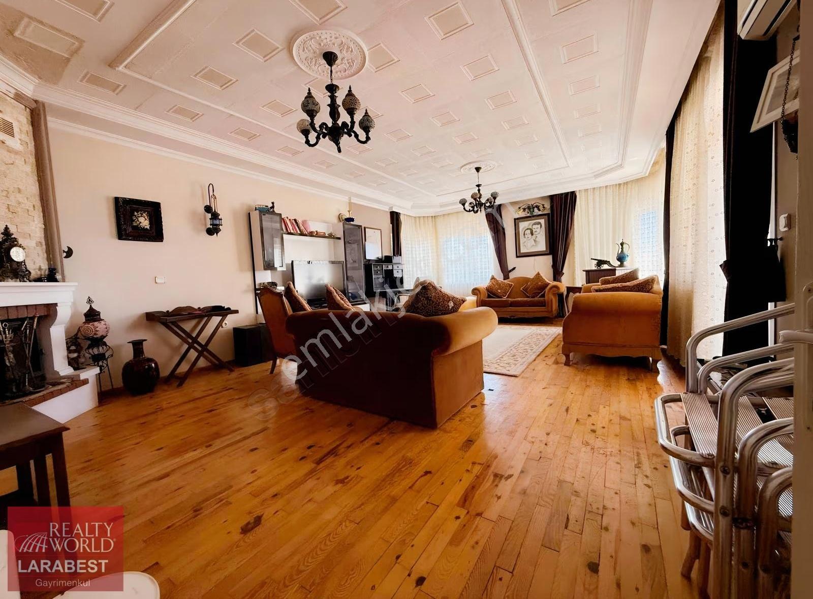 Altıntaşta Havuzlu Sitede Eşyalı 150 M² Geniş 2+1 Daire - Görsel 13