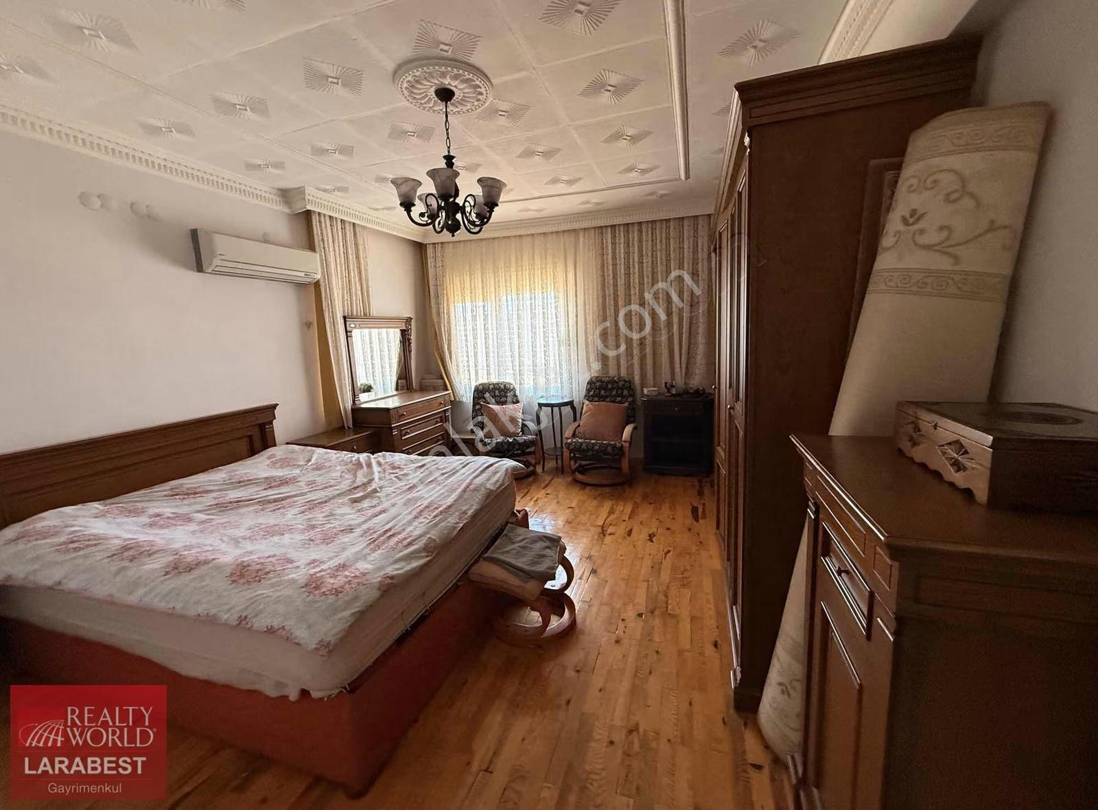 Altıntaşta Havuzlu Sitede Eşyalı 150 M² Geniş 2+1 Daire - Görsel 17