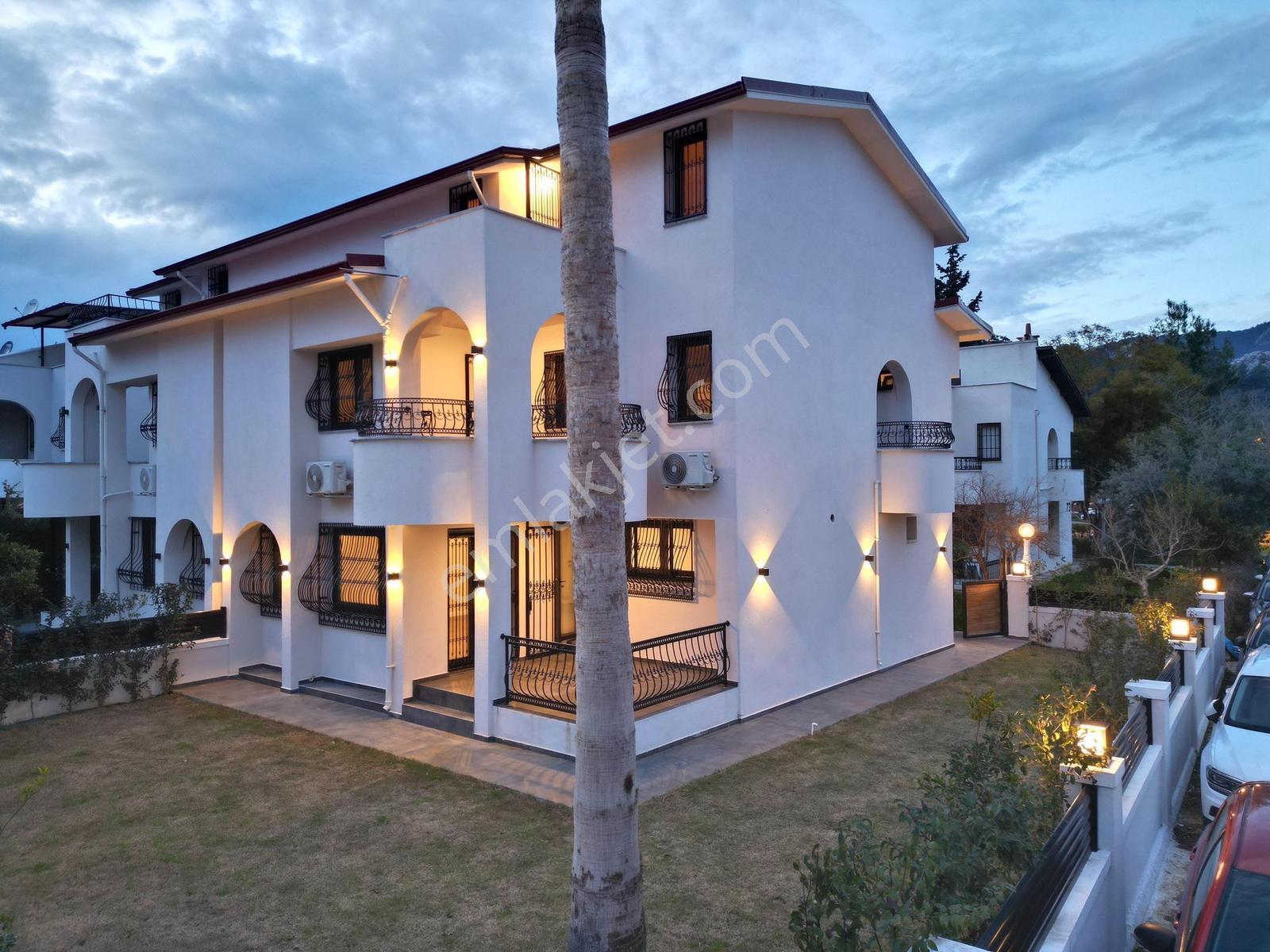 Marmaris Armutalan'da Satılık Bahçeli 4+1 Müstakil Harika Villa - Görsel 3