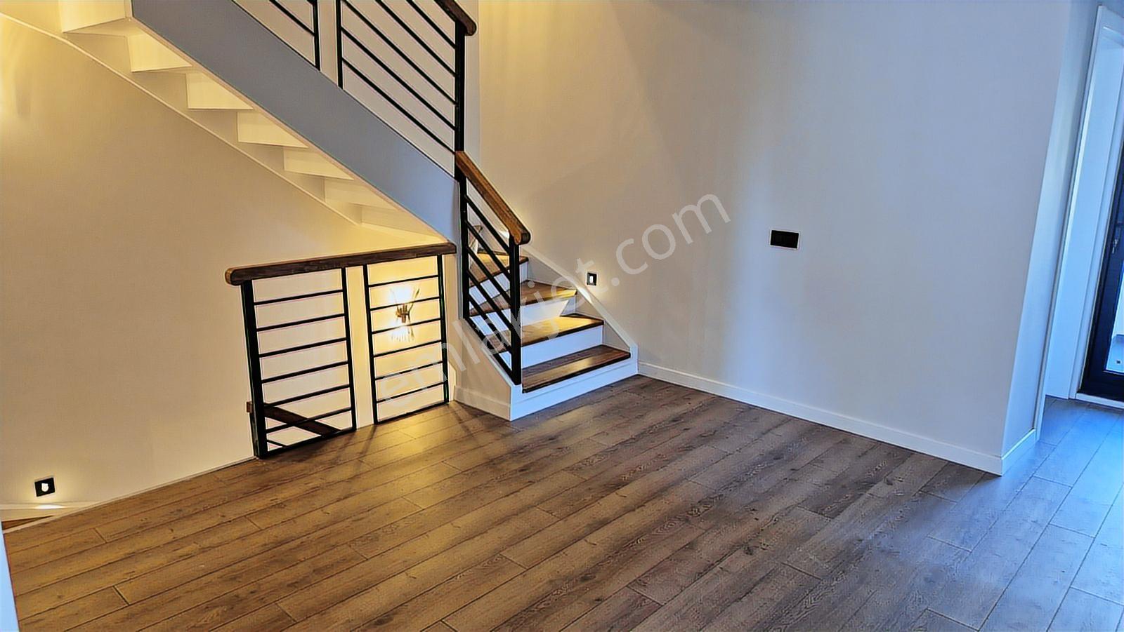 Marmaris Armutalan'da Satılık Bahçeli 4+1 Müstakil Harika Villa - Görsel 31