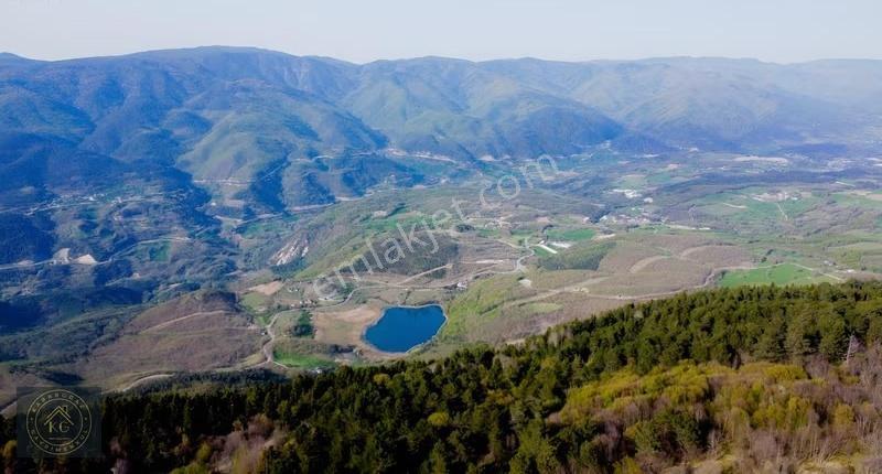 Karamurat Gölü-sarot Otel Manzaralı Çift Yollu 7624 M Arazi