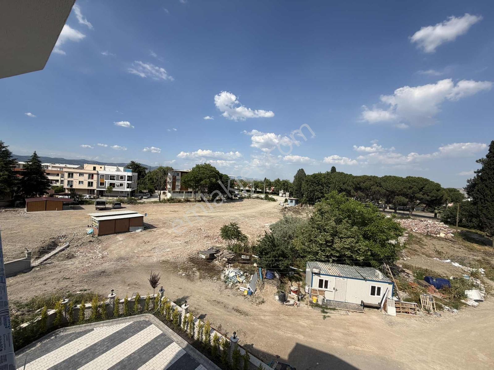 Özgün Gm'den - Muradiye Merkez Havuzlu Sitede Satılık 2+1 Daire - Görsel 17