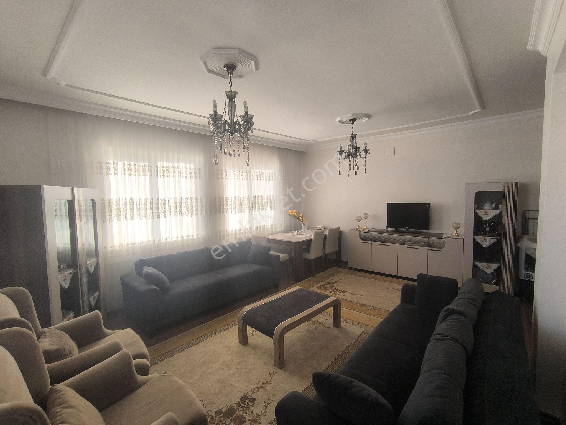 Adıyaman Cumhuriyette 3. Ç. Yolu Üzeri Satılık 4+1 Ferah Daire - Görsel 4