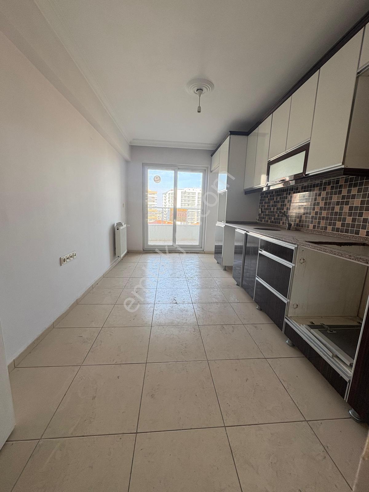 Grandmedikal Hastanesi Civarı Site İçi 3+1 Otoparklı Boş Arakat - Görsel 11