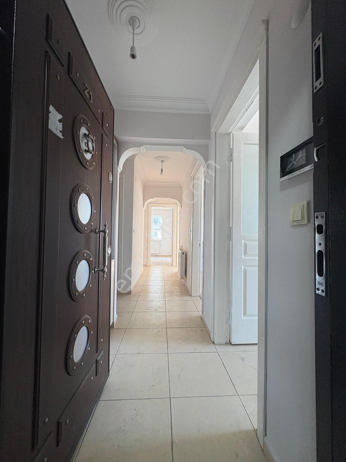 Grandmedikal Hastanesi Civarı Site İçi 3+1 Otoparklı Boş Arakat - Görsel 5