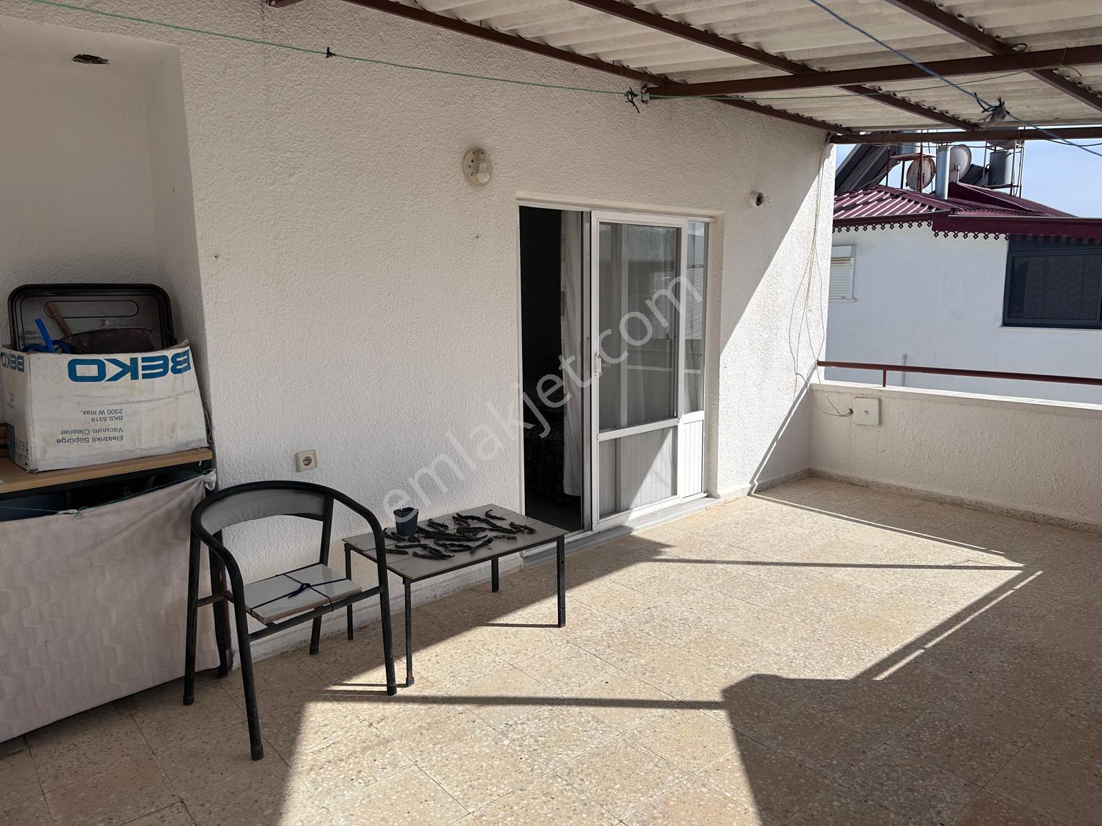 Anamur'da Eşyalı Yazlık Denize 500 Metre 3 Katlı - Görsel 10
