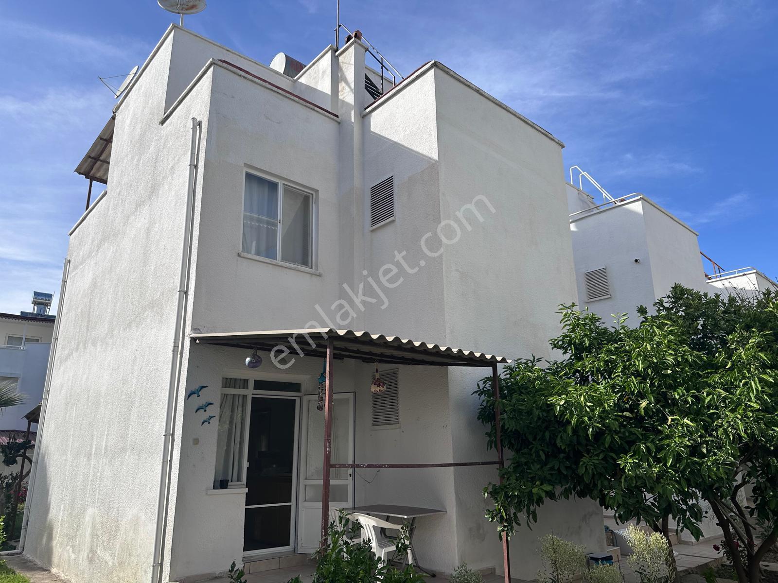 Anamur'da Eşyalı Yazlık Denize 500 Metre 3 Katlı - Görsel 11