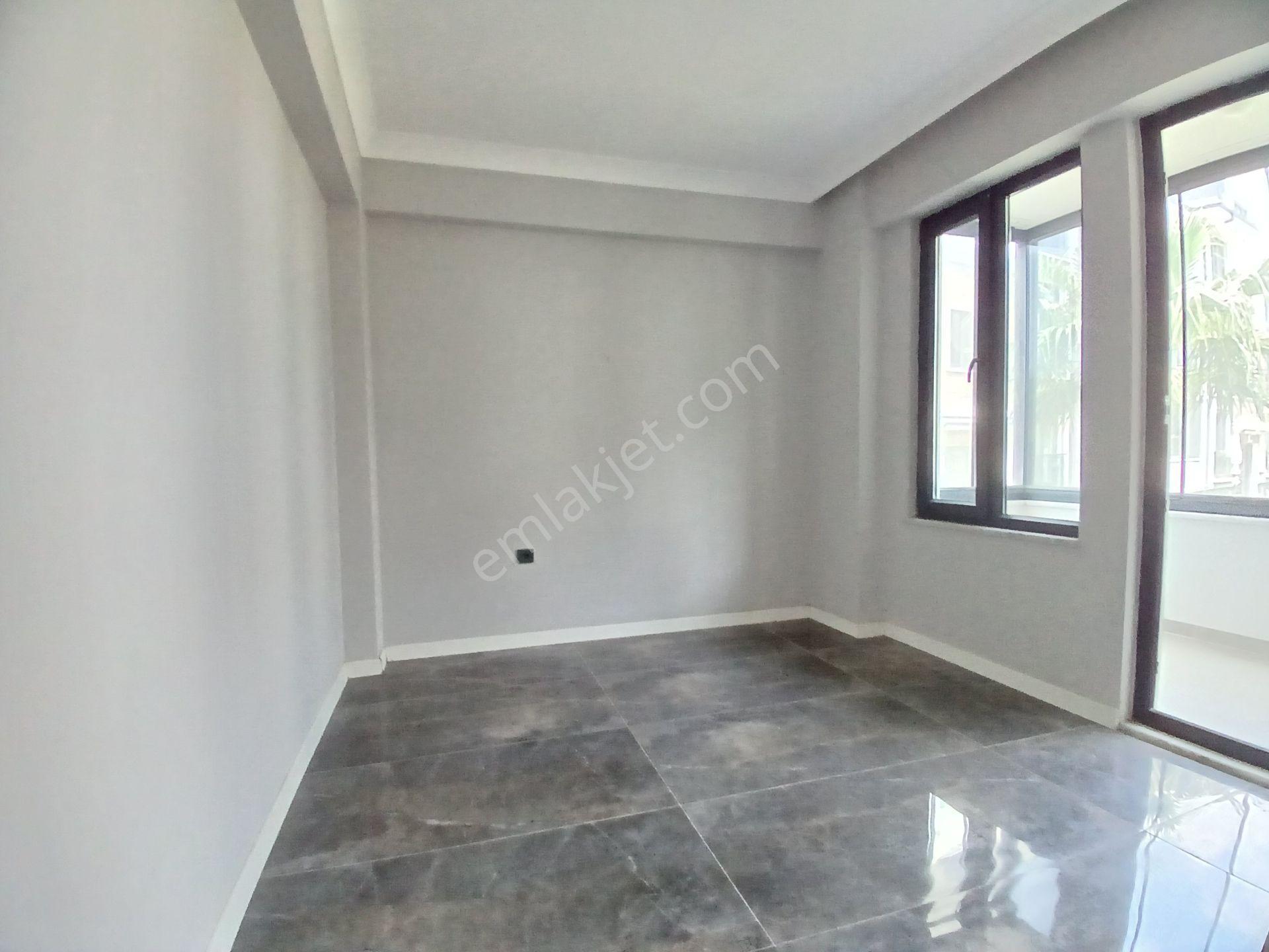 Remax Design Serdivan Köprübaşı Esra Sultan Sitesinde 4+1 Satılık Daire - Görsel 24