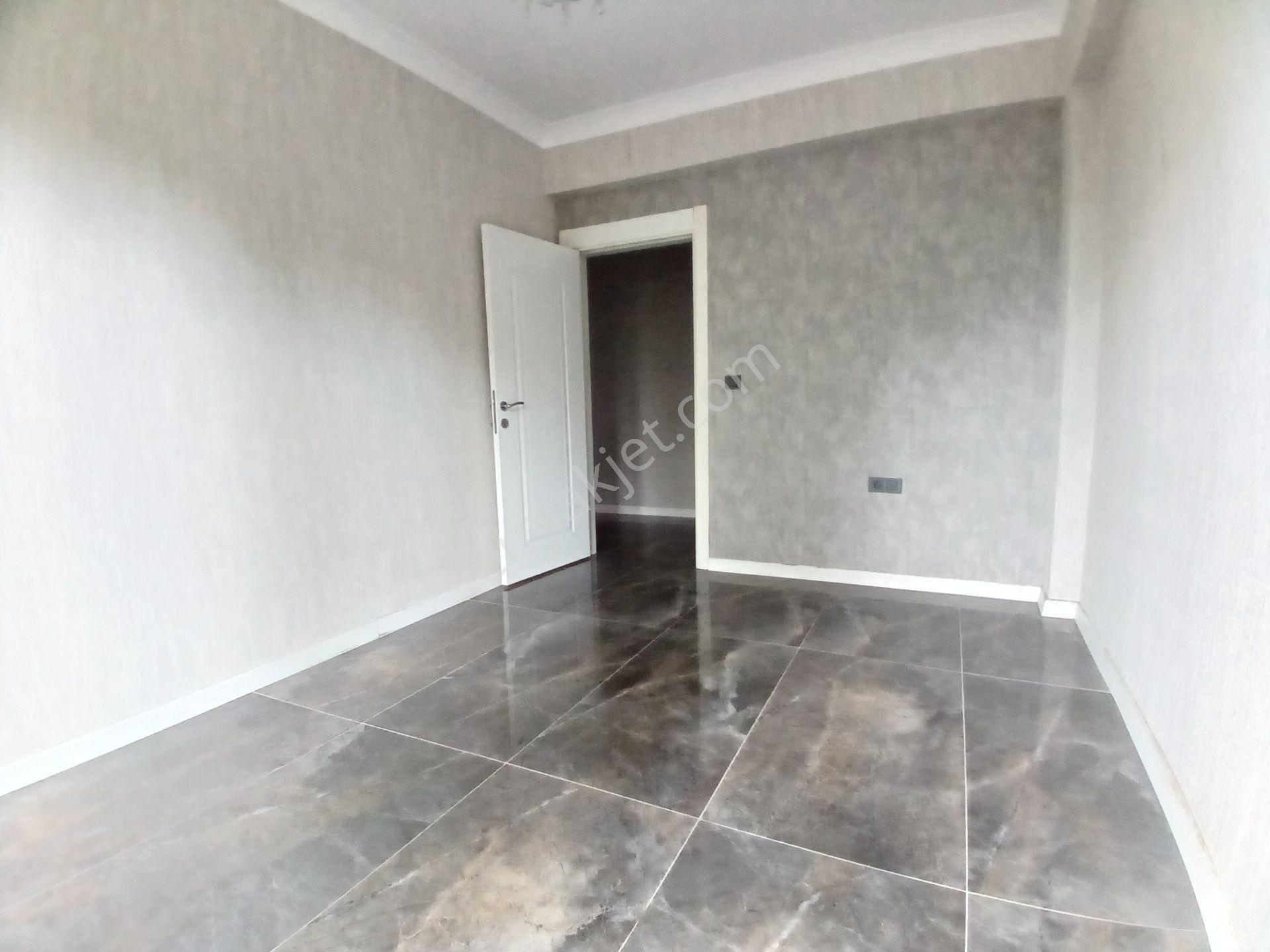 Remax Design Serdivan Köprübaşı Esra Sultan Sitesinde 4+1 Satılık Daire - Görsel 19