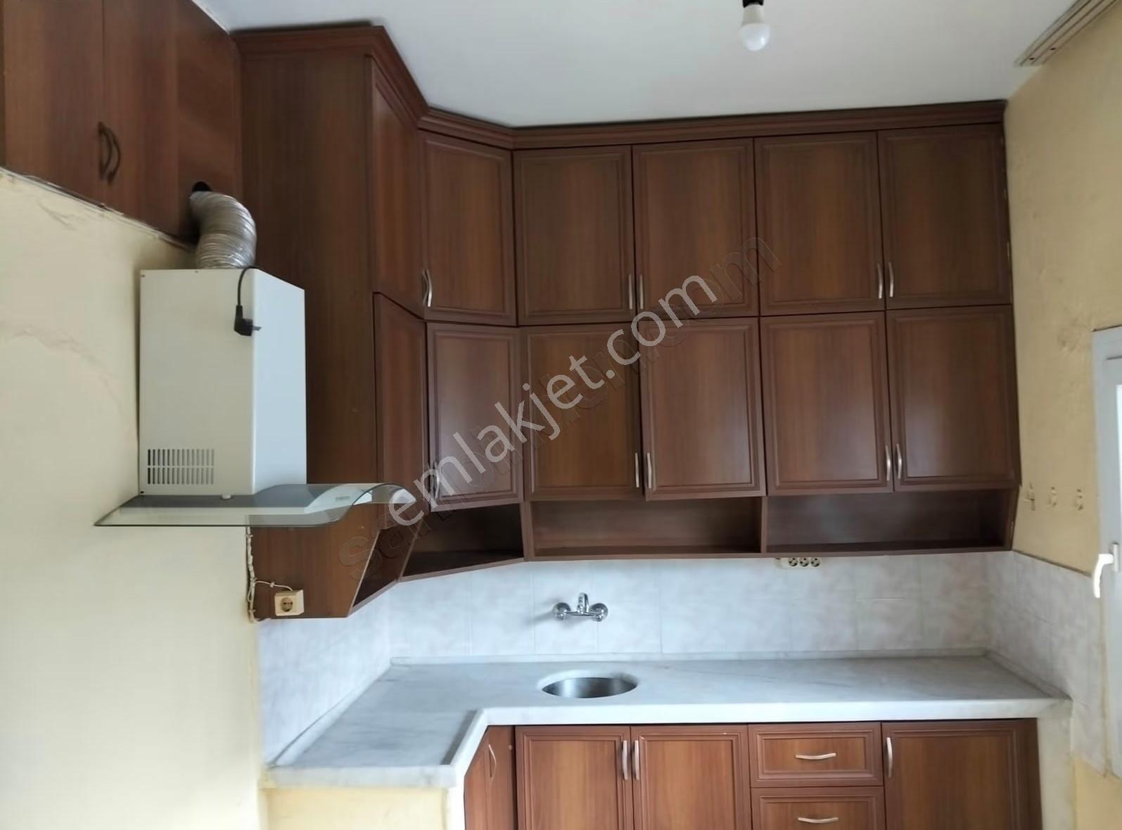 Yedi Mart'ta Satılık Köşe Başlı Müstakil Ev 3+1 + 2+1 - Görsel 5