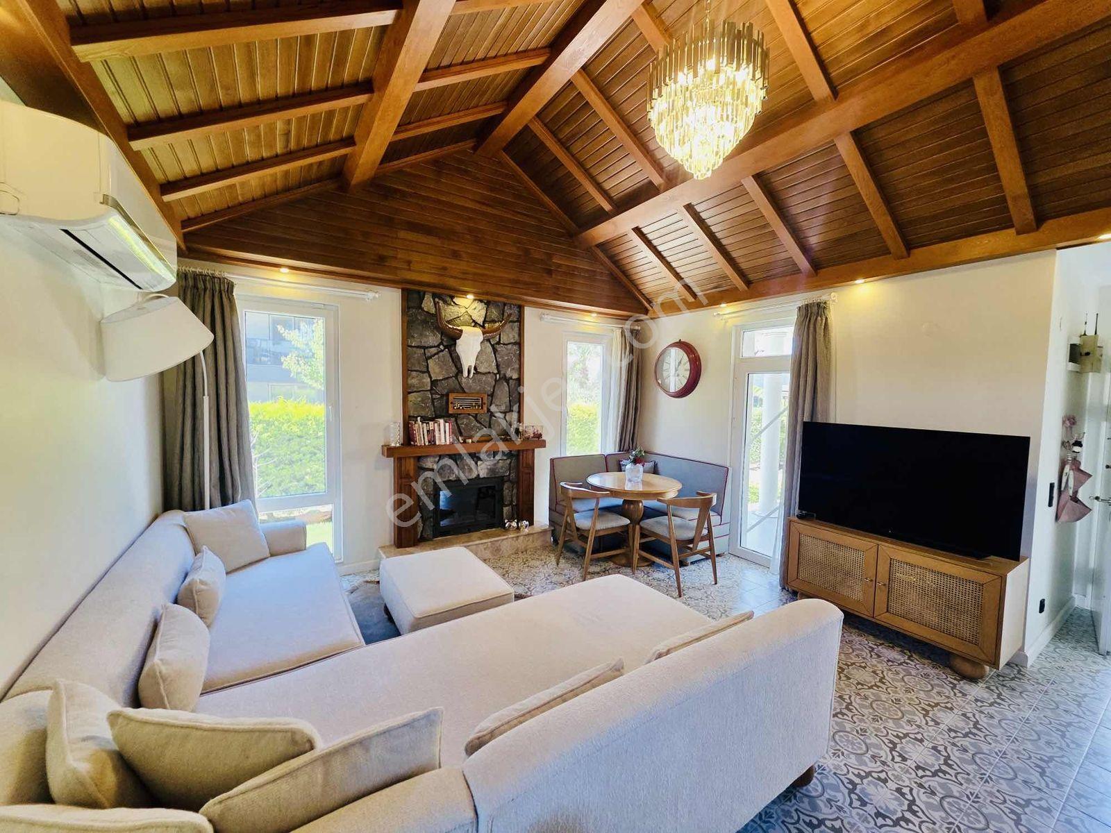 Denize 800m, Havuzlu Sitede Müstakil Bahçeli 2+1 Bungalov Villa - Görsel 7
