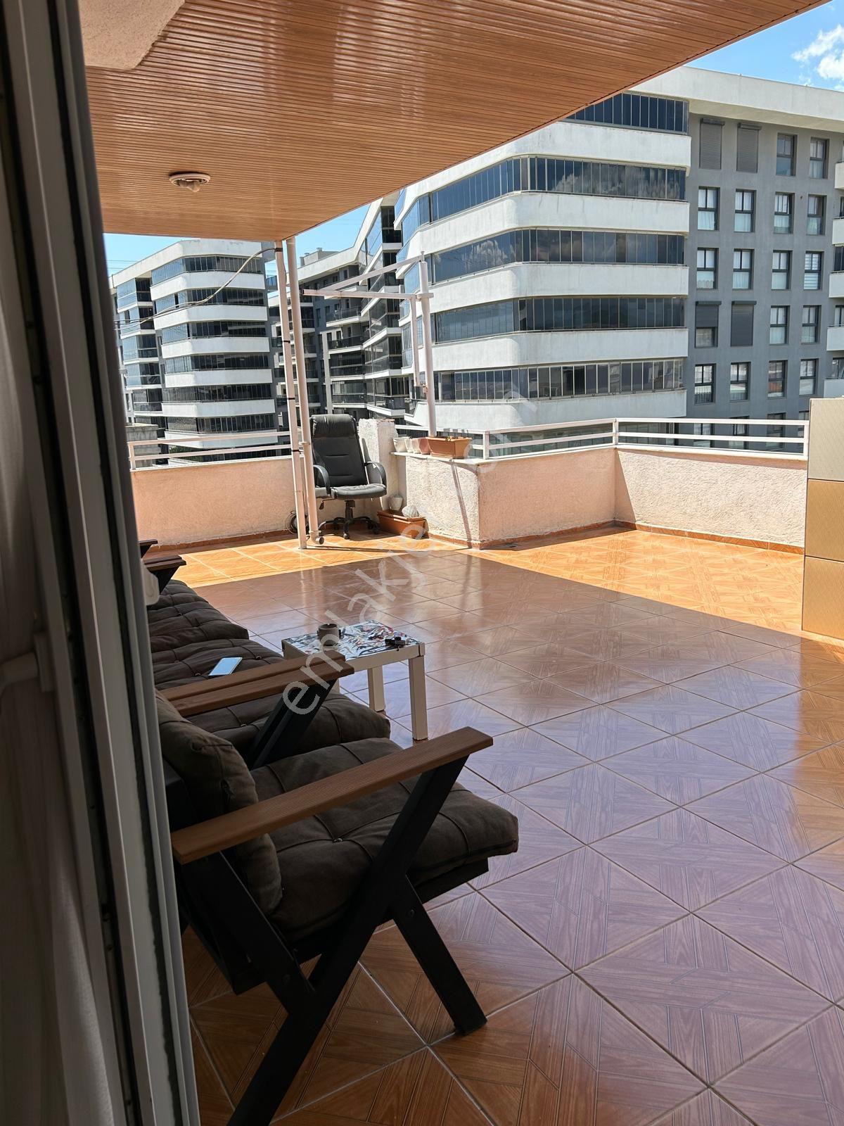 Bornova Doğanlar'da Kiralık 4+1 Doğalgazlı, Dubleks Daire - Görsel 19