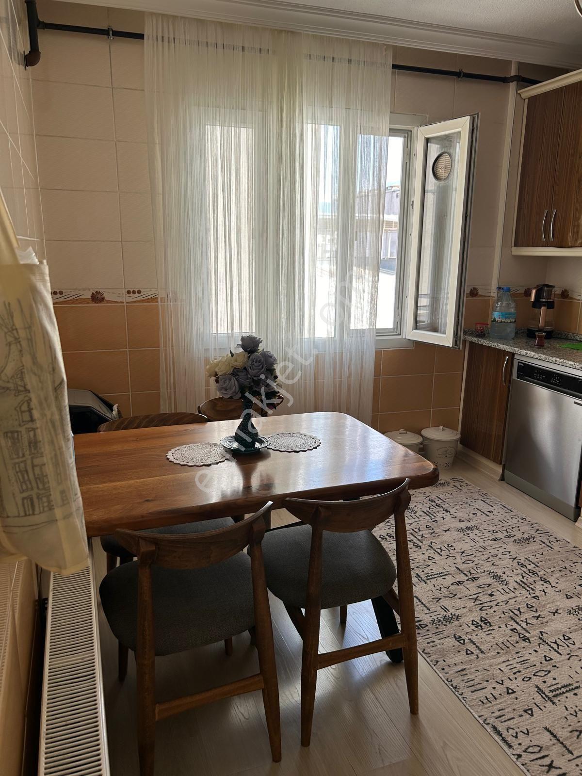 Bornova Doğanlar'da Kiralık 4+1 Doğalgazlı, Dubleks Daire - Görsel 17