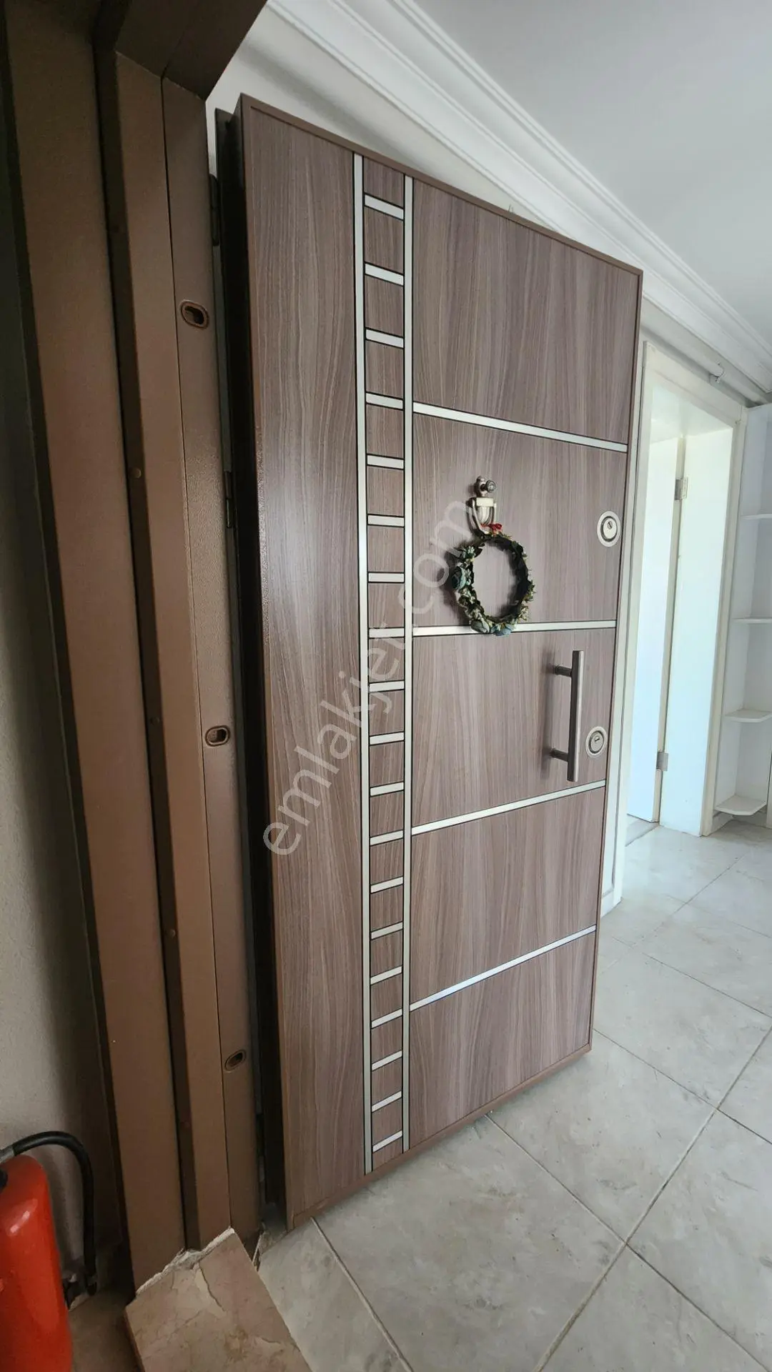 Güneştepe De Merkezi Konumda Geniş 2+1 Kiralık Daire - Görsel 2