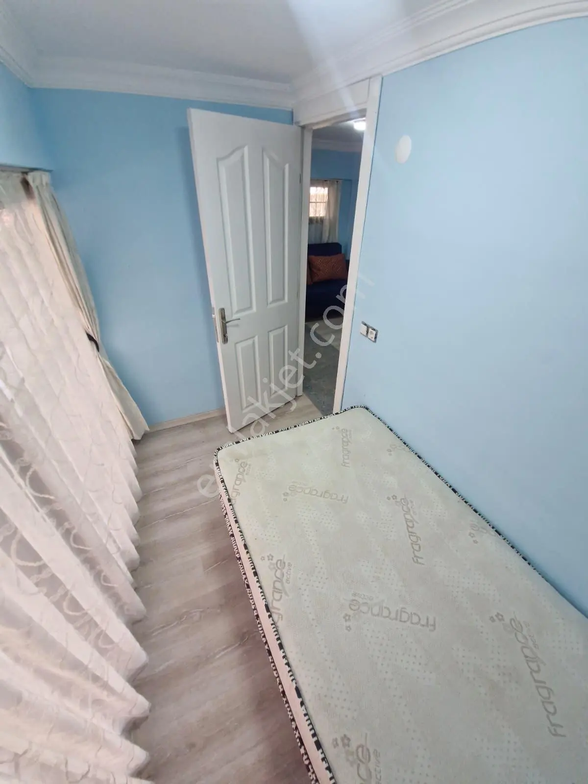 Acil Yatırıma Uygun Merkezi Konumda 50 M² Giriş Kat - Görsel 4
