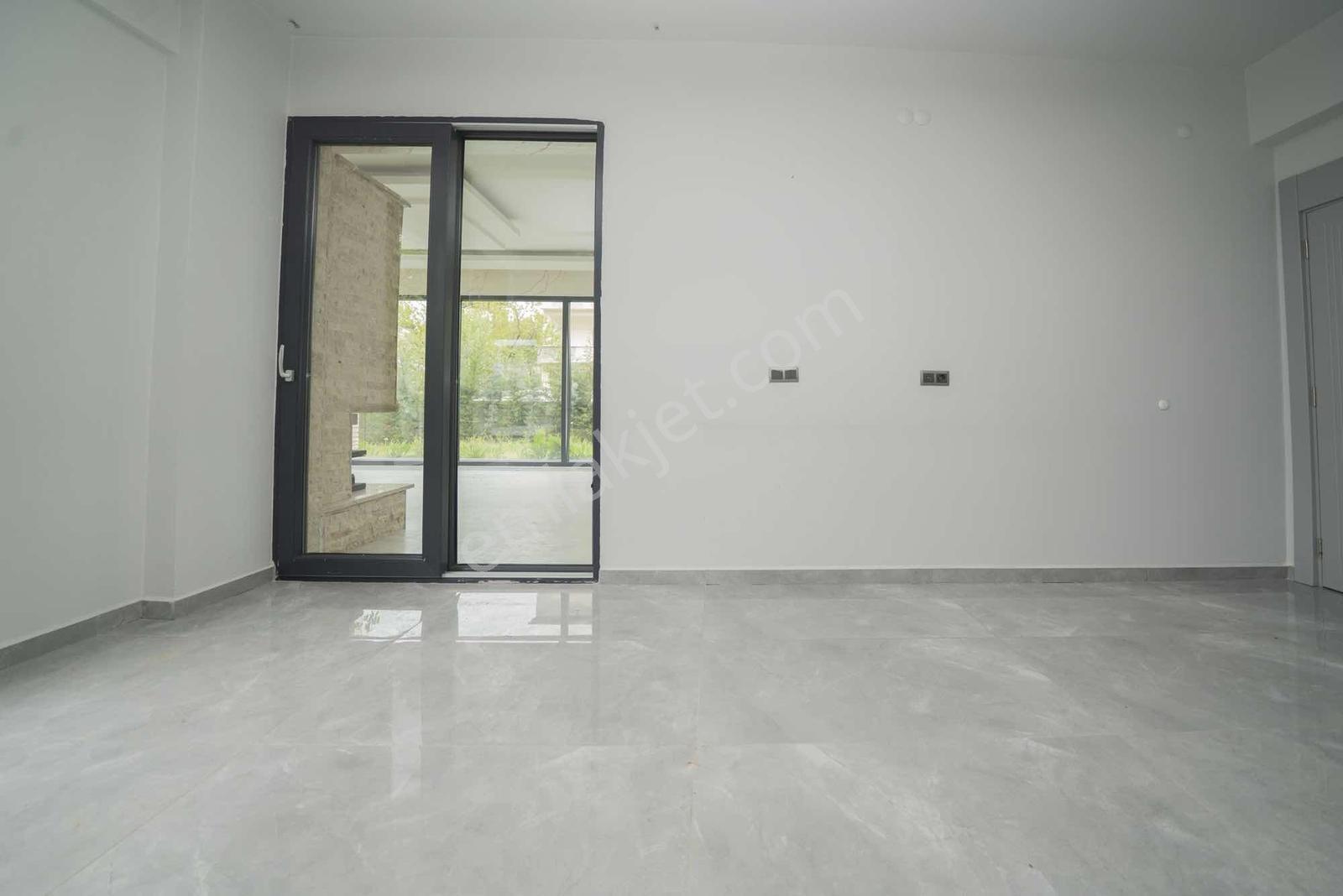 Konal / Hisarcık'ta Özel Yapım Bağımsız Lüks Villa - Görsel 24