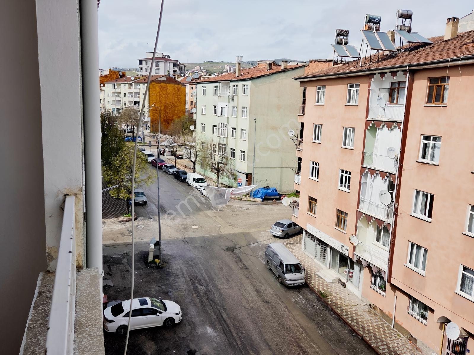 Üniversiteye Yürüme Mesafesinde - Cadde Üzeri 3+1 Fırsat Daire - Görsel 17