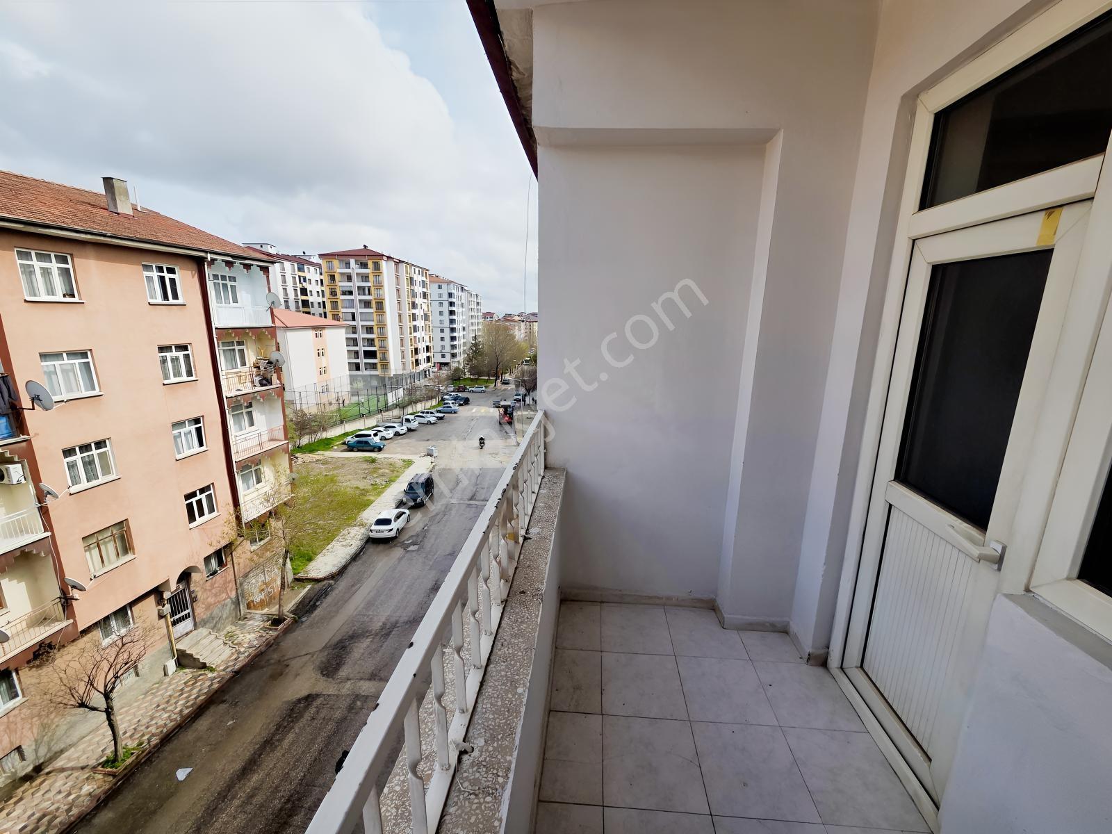 Üniversiteye Yürüme Mesafesinde - Cadde Üzeri 3+1 Fırsat Daire - Görsel 10