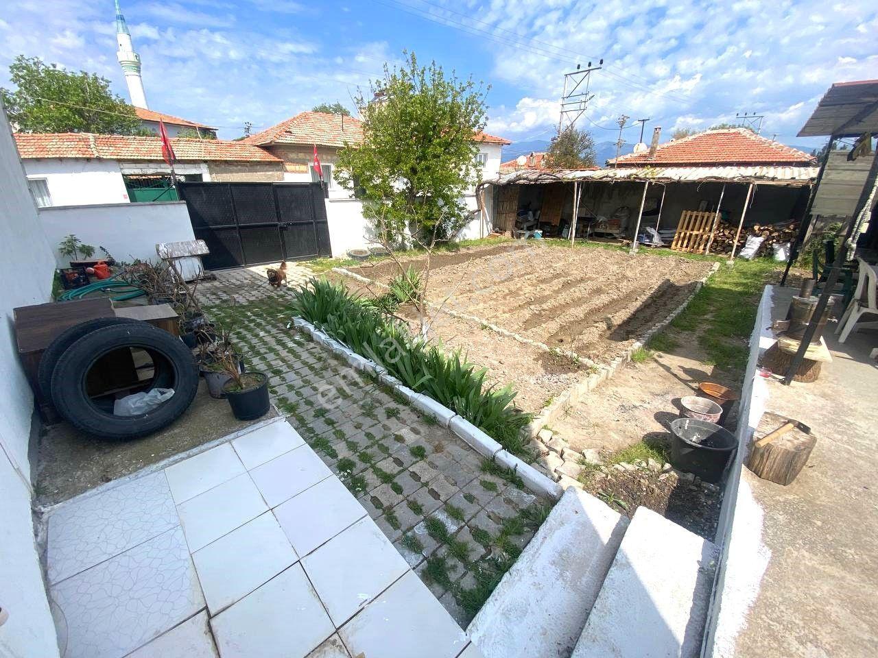 🔴🏡aktiften Çoruk'ta 330m2 Arsa İçerisinde Geniş Bahçeli Ayrı Girişli 2+1 Satılık Müstakil Ev - Görsel 8