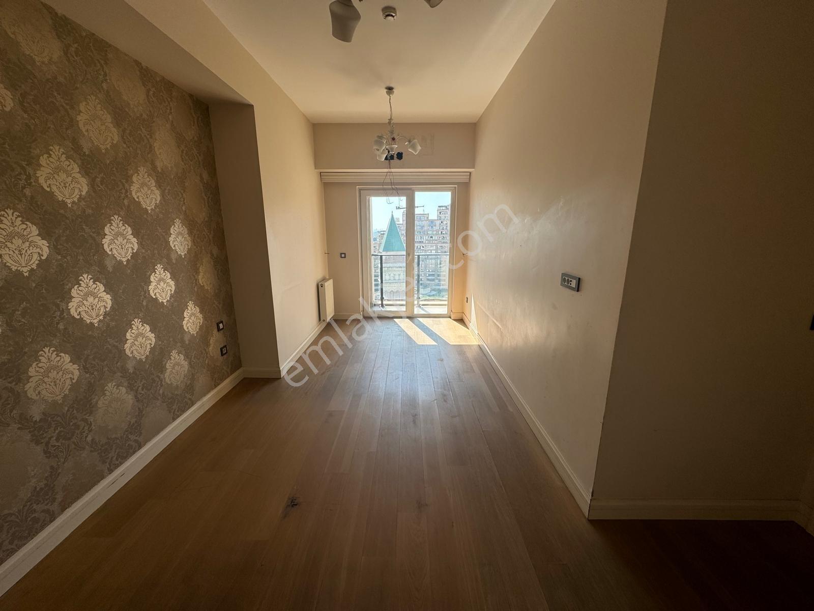 Venezia'da Peyzaj Mnz Boş Kiralık 2+1 Daire - Görsel 16