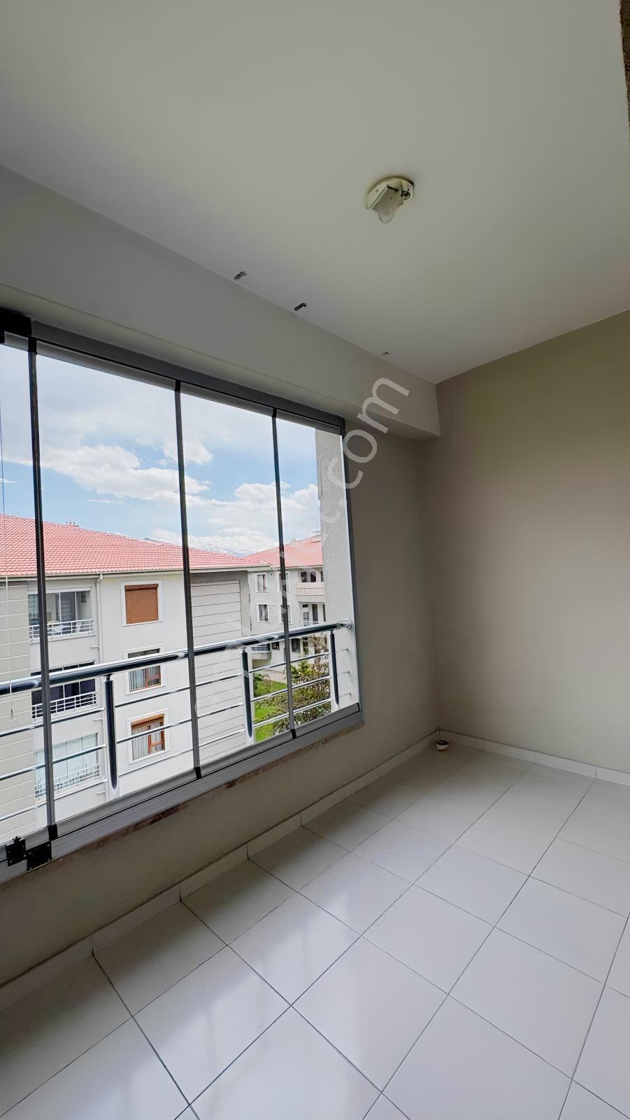 Tuncaygül'den Satılık Ferah 3+1 Daire | Orka Sitesi - Görsel 11